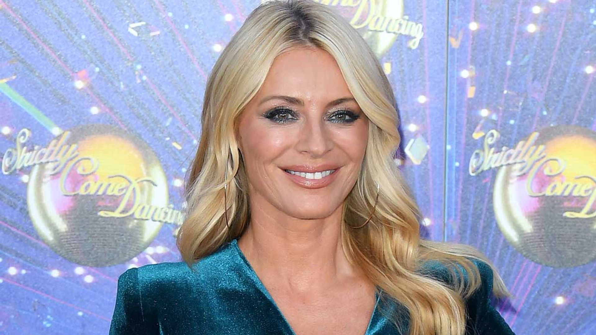 Tess Daly Delights Fans In Vibrant Off The Shoulder Look For Special