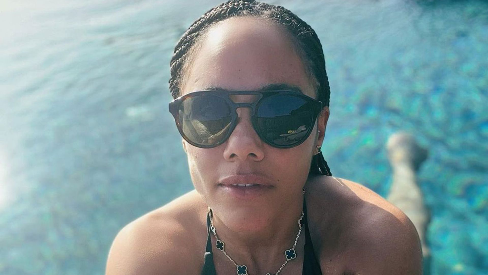 Alex Scott Sets Pulses Racing In Series Of Bikinis During Beach Holiday Hello