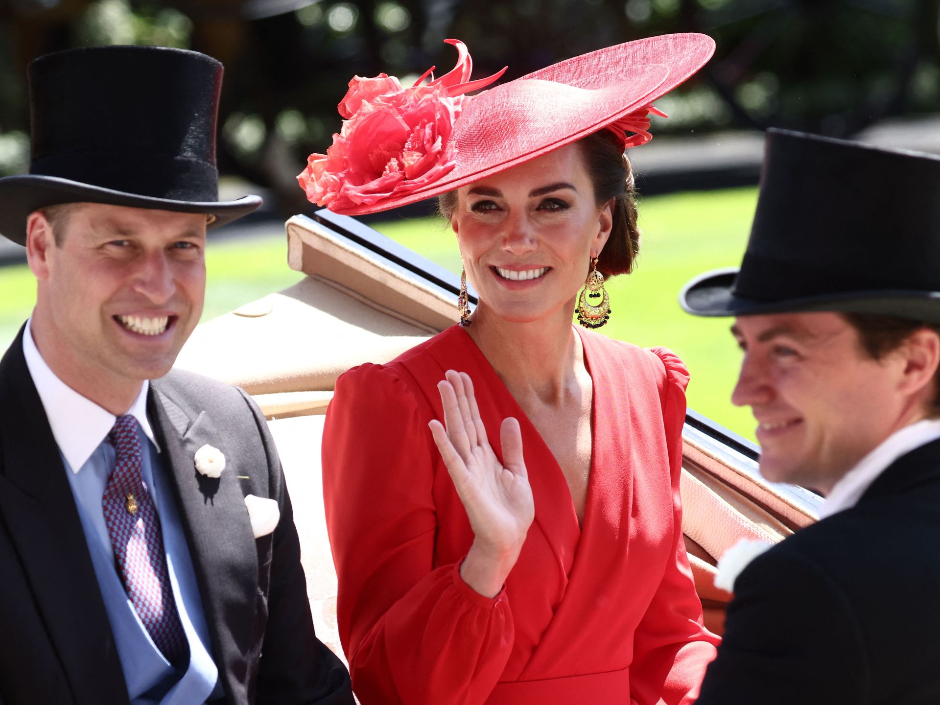 Kate Middleton dazzles at Ascot with an incredibly rare vintage