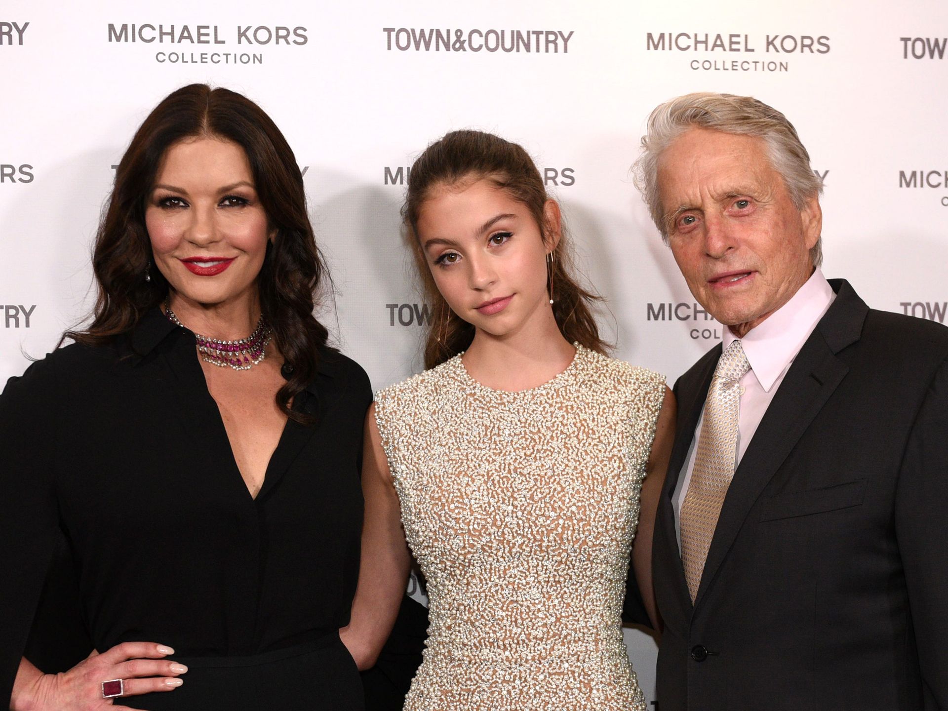 10955e0087dc-catherine-zeta-jones-carys-douglas-michael-douglas.jpg