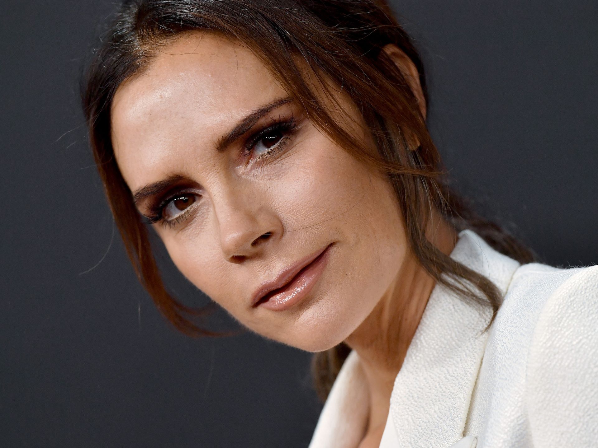 Victoria Beckham's unusual baggy trousers prove she's a fashion