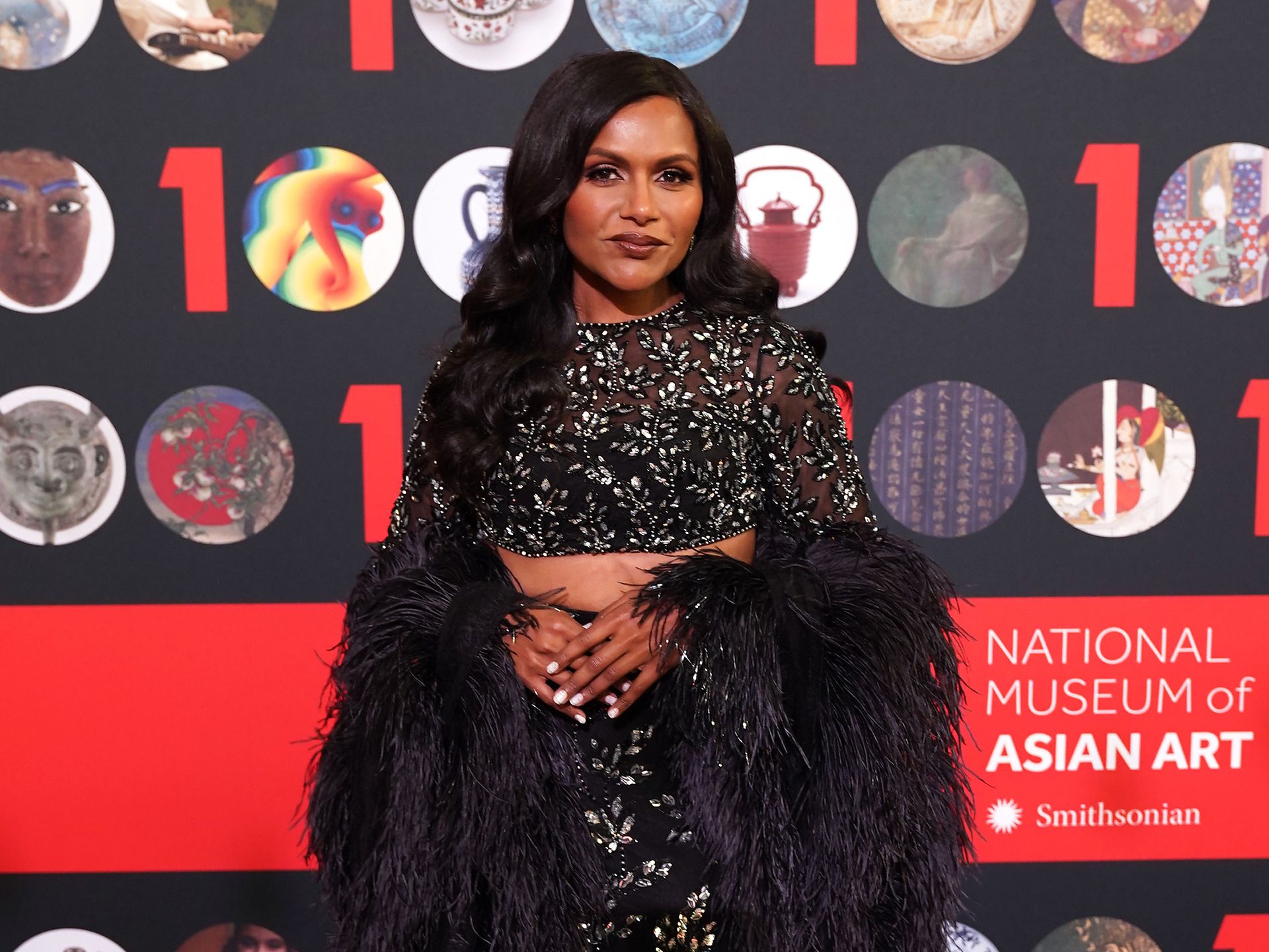 Mindy Kaling Wears Workout Clothes All Day, Runs 20 Miles a Week