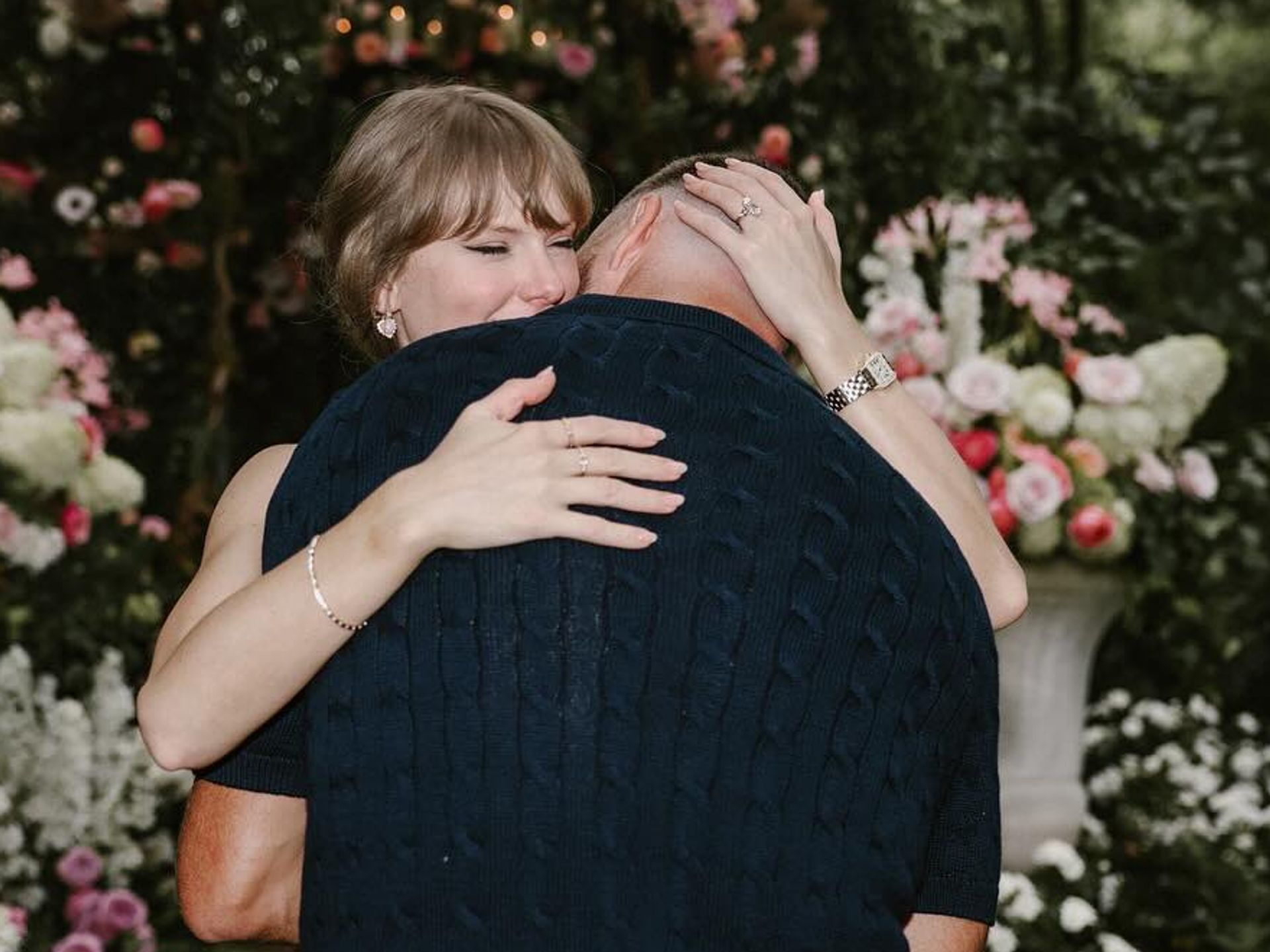 Taylor Swift's ex-boyfriend's 7-word response to her engagement to Travis  Kelce | HELLO!