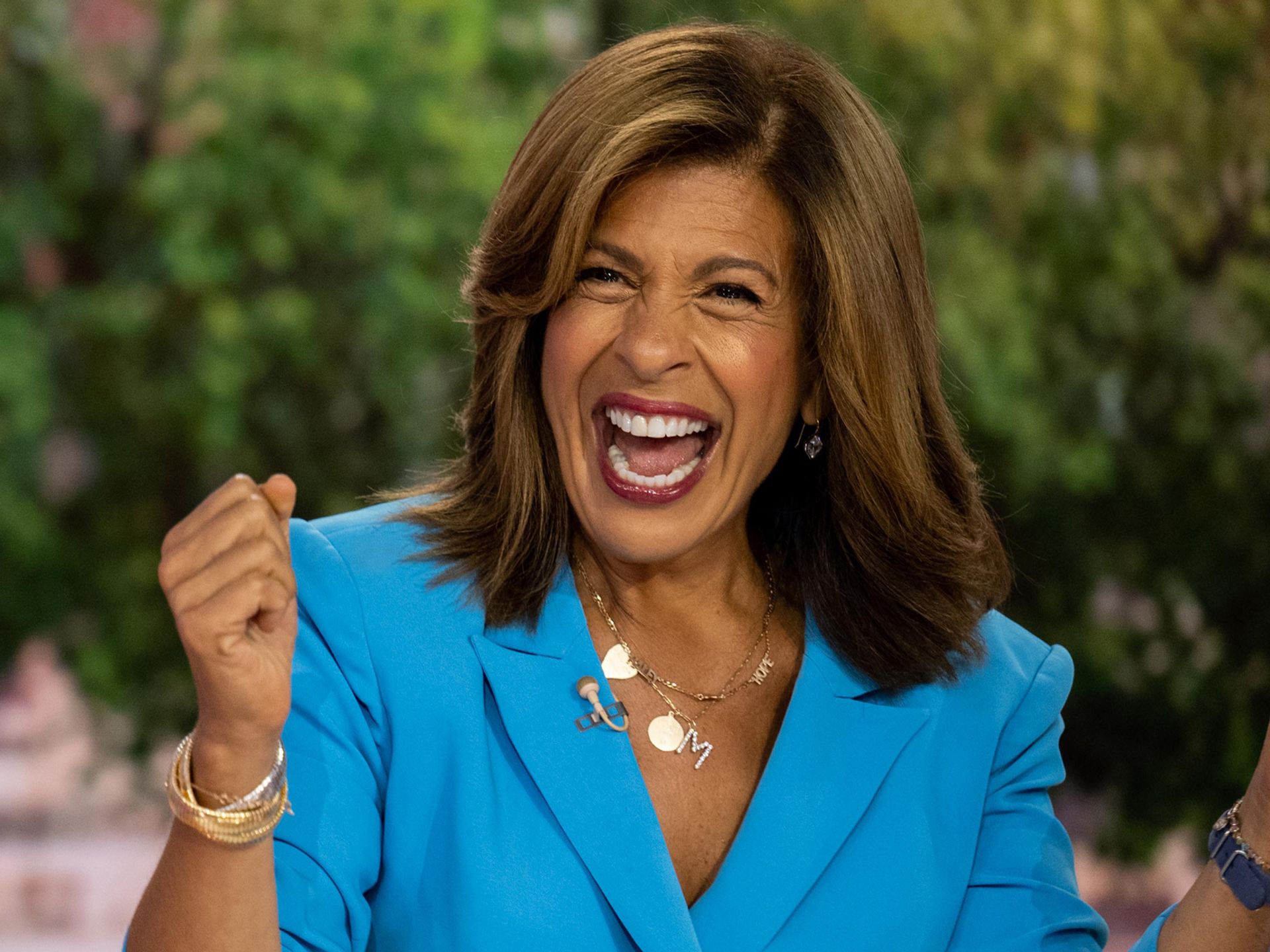 Hoda Kotb shares the meaning behind the 'M' necklace she wears