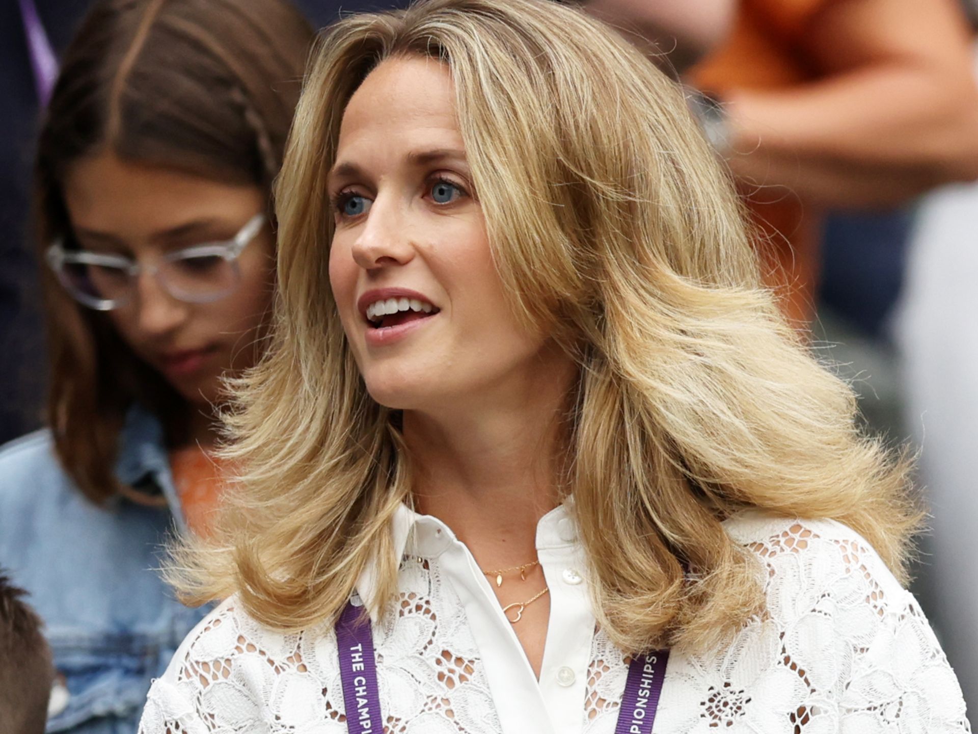 Andy Murray's wife Kim Sears can't hide her disappointment as he crashes  out of Wimbledon