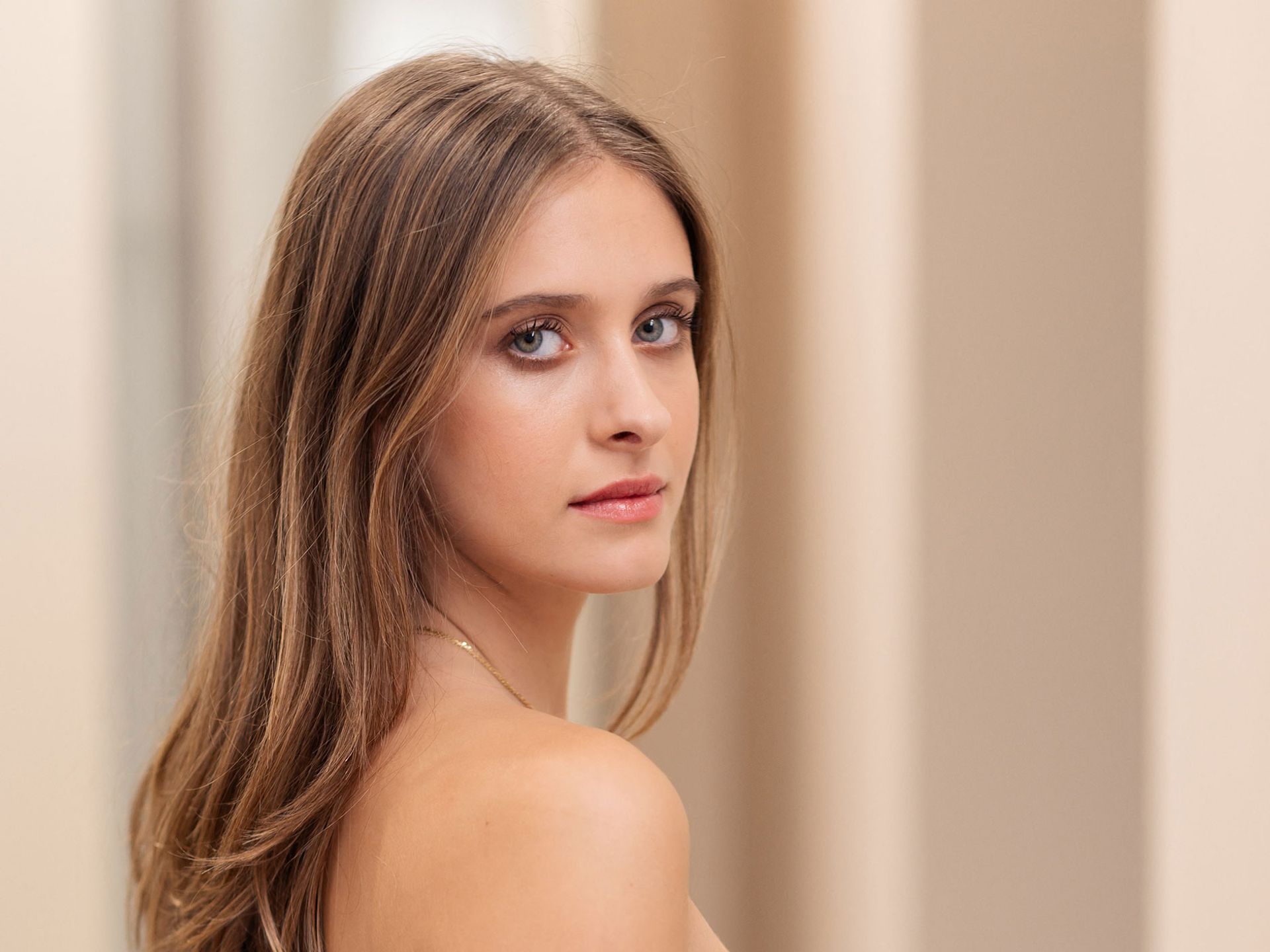 Meet Sophia Loren’s lookalike granddaughter Lucia Ponti who will 