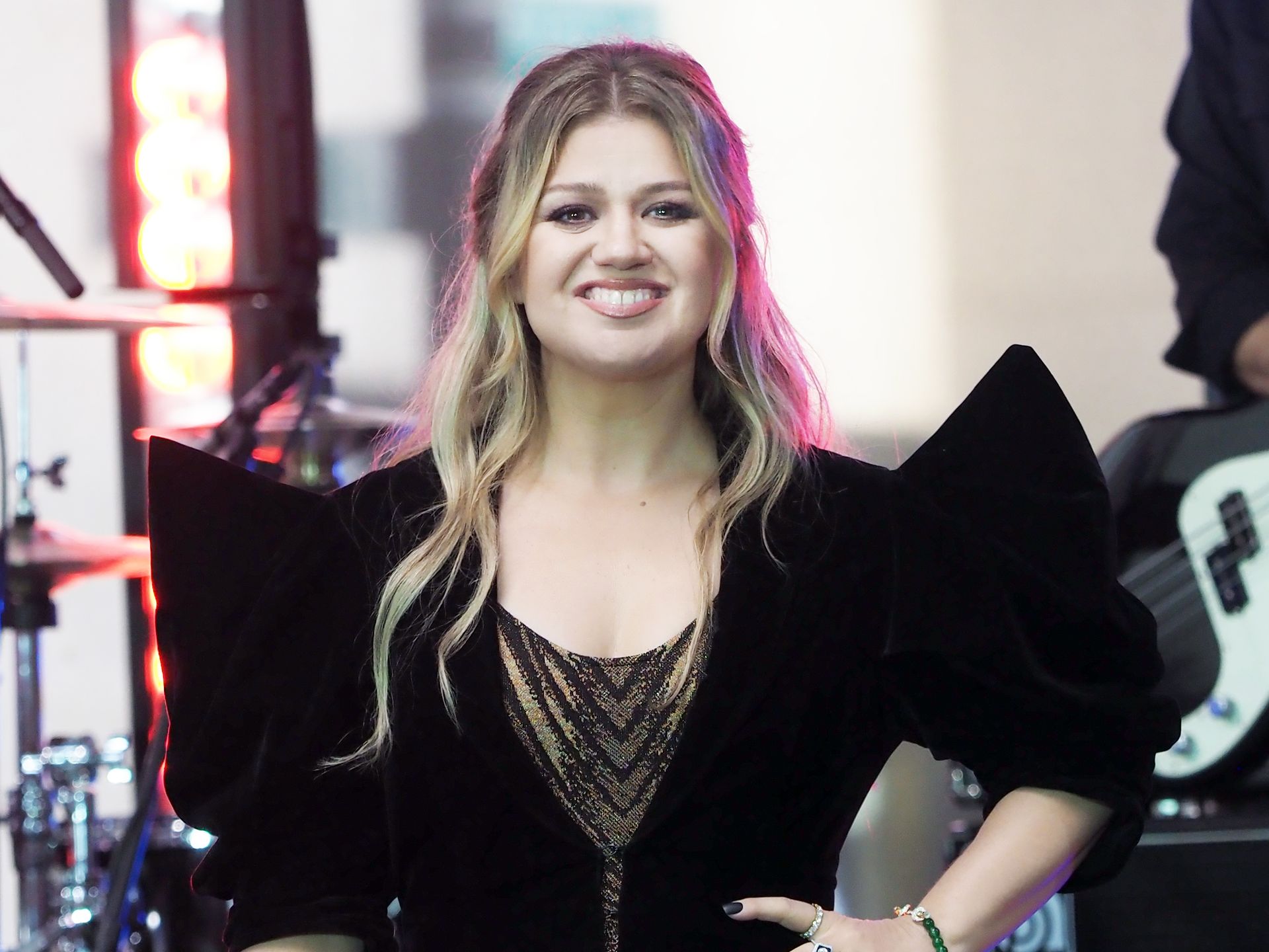 Get Kelly Clarkson's Red Jumpsuit Look for the Holidays