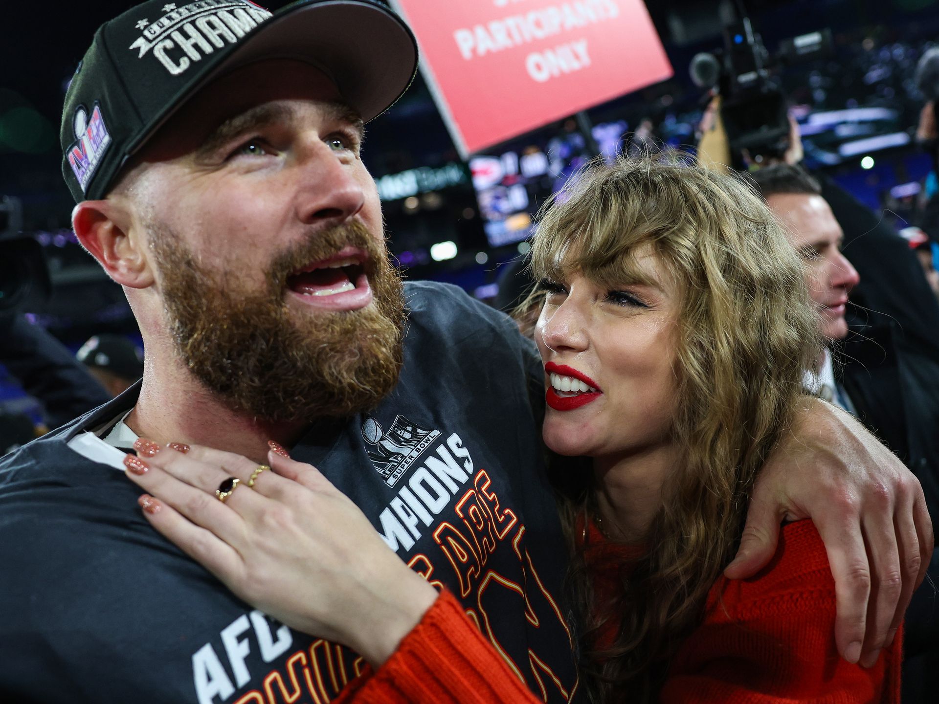 Travis Kelce makes emotional declaration to 'unbelievable' girlfriend Taylor Swift | HELLO!
