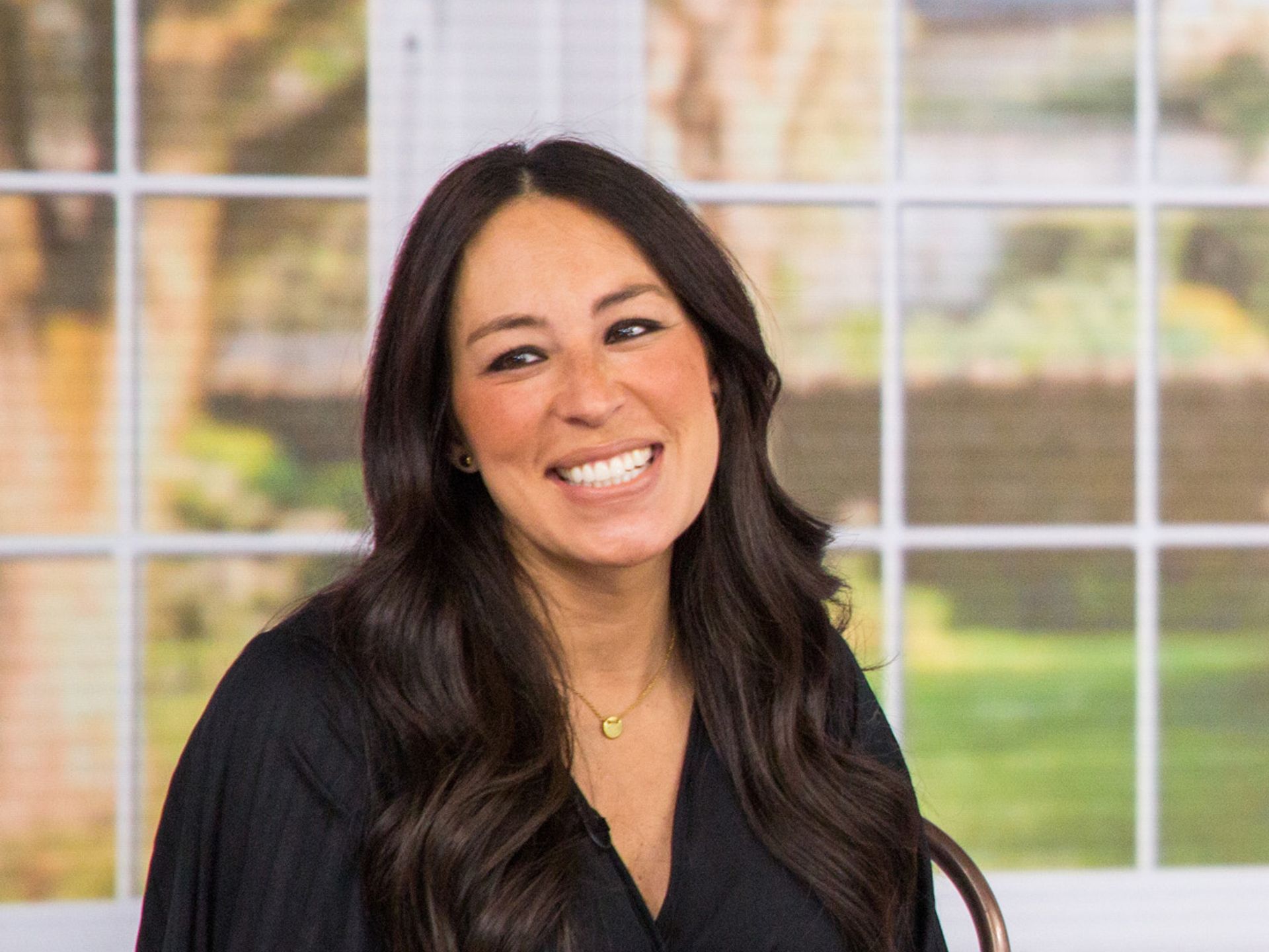 How to Hull Strawberries Like Joanna Gaines