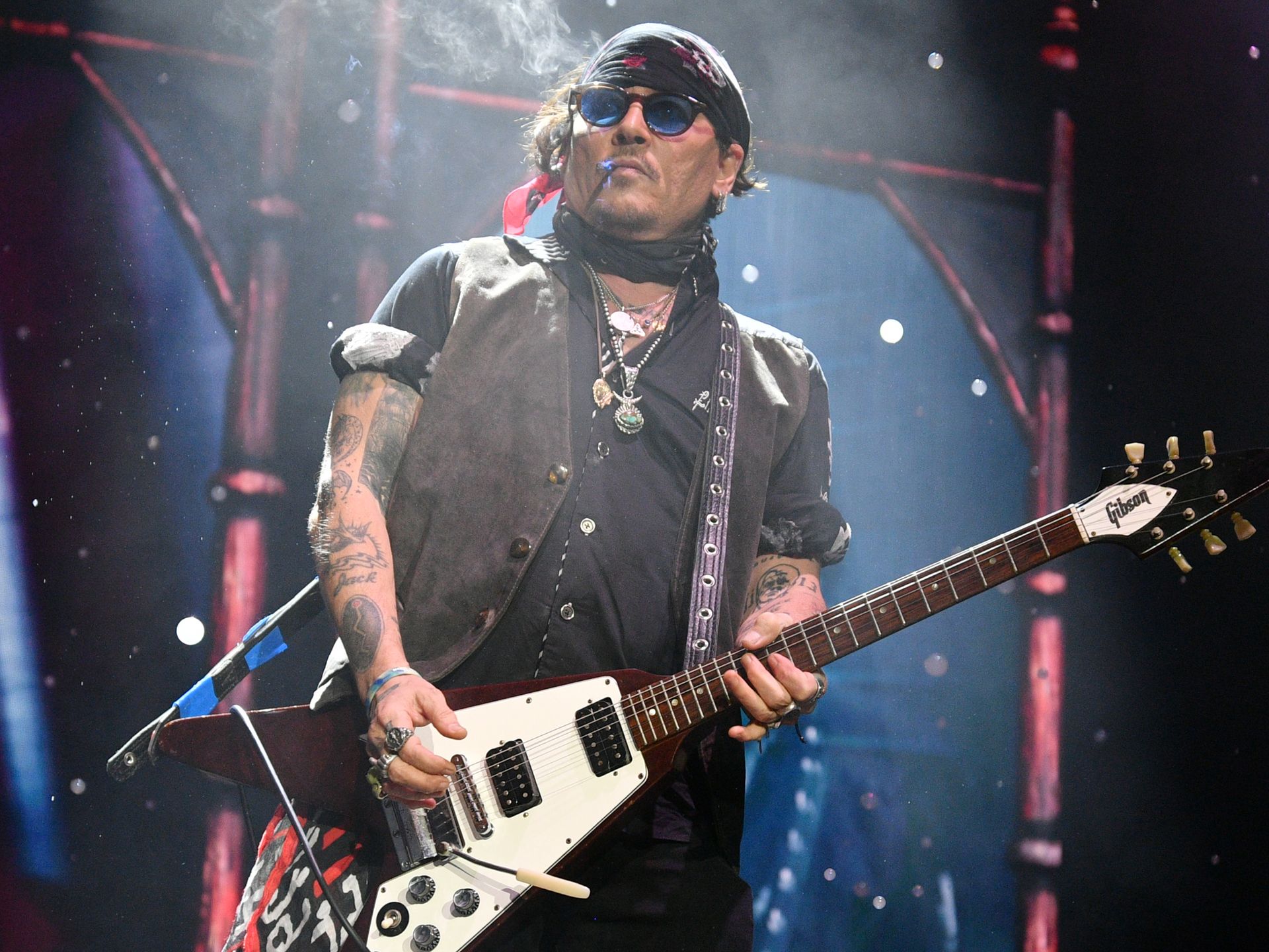 Johnny Depp shocks fans with surprise live tribute to Ozzy Ozbourne with  Alice Cooper | HELLO!