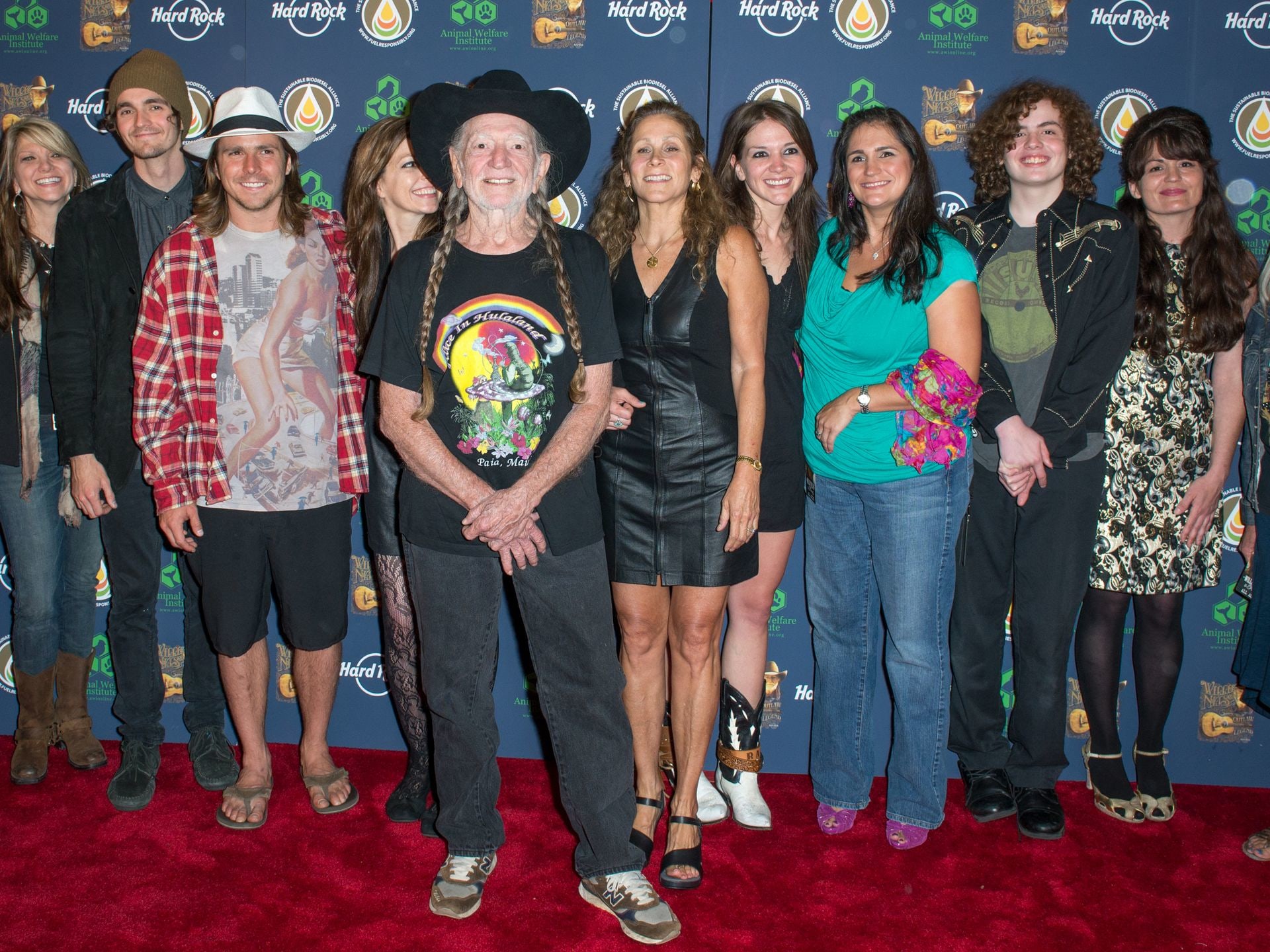 Meet Willie Nelson's eight children — including his country singing kids Paula, Micah, Amy and Lukas | HELLO!