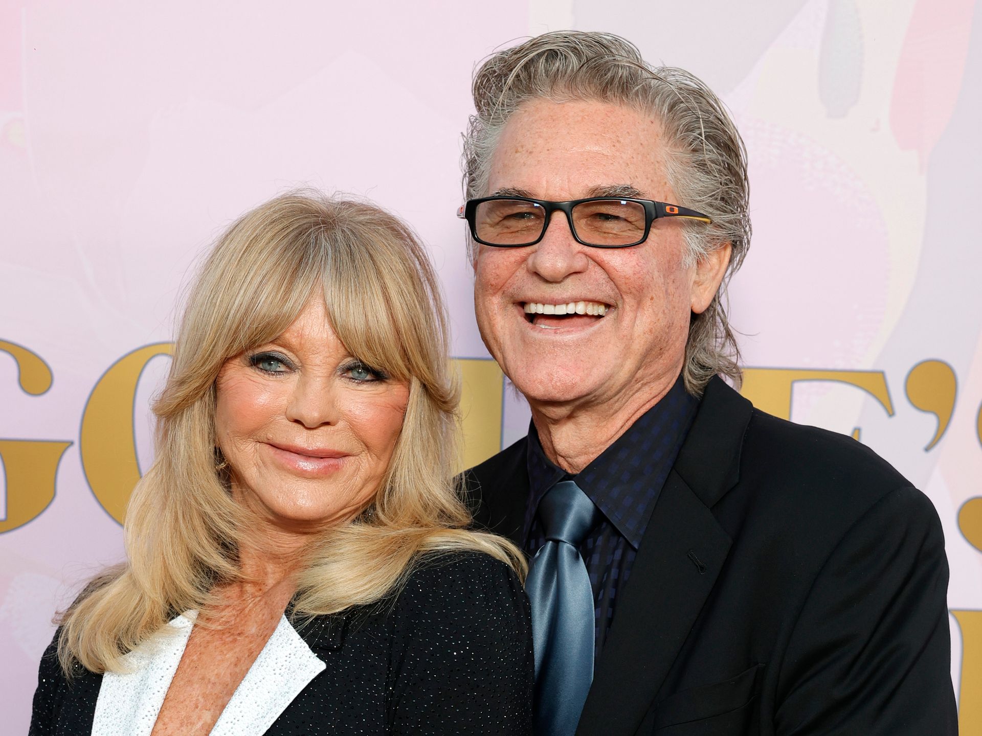 Goldie Hawn and Kurt Russells Festive Shopping Trip in Aspen with Family