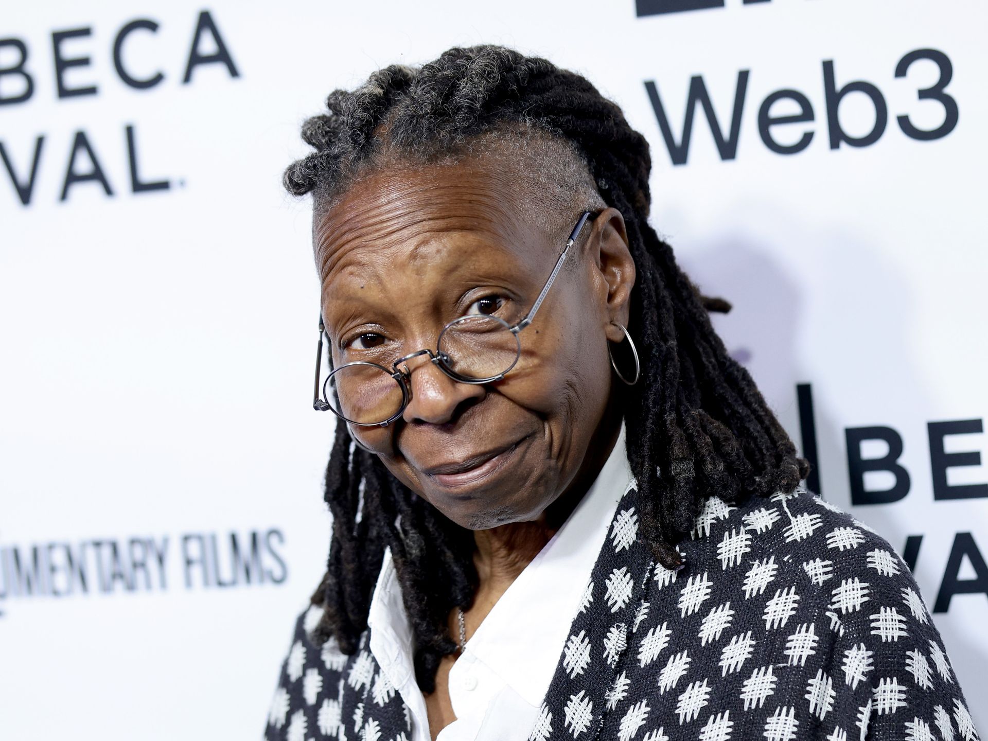 南アフリカ　WHOOPI GOLDBERG アフリカ　映画　引き取り　限定　大阪 7fbe3da7e0b4-multi-millionaire