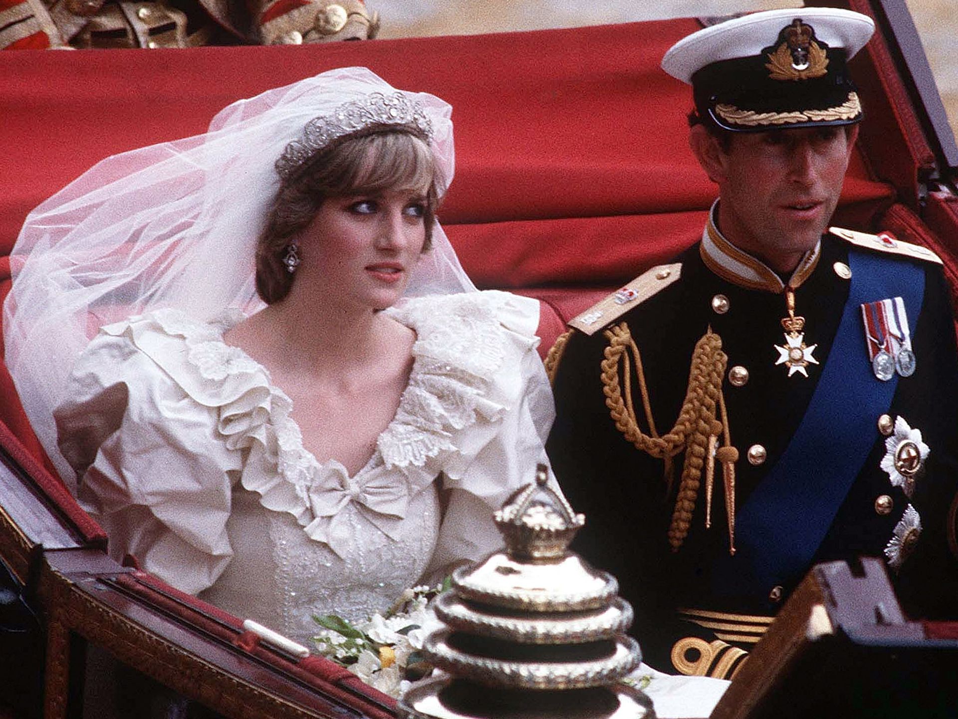 Princess Diana s hidden wedding dress stain should never have