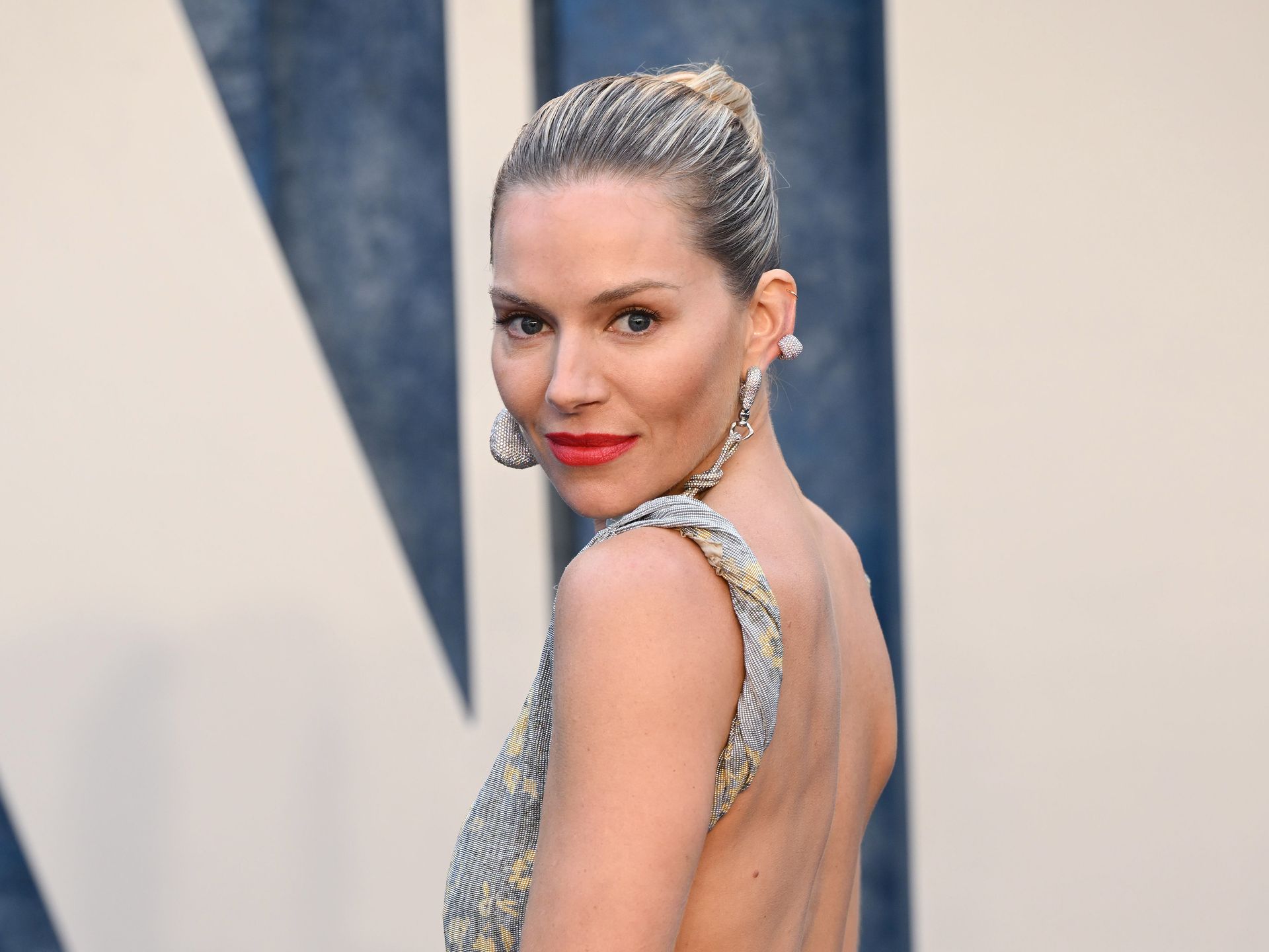 Sienna Miller in 2023  Sienna miller style, Fashion, Fashion inspo