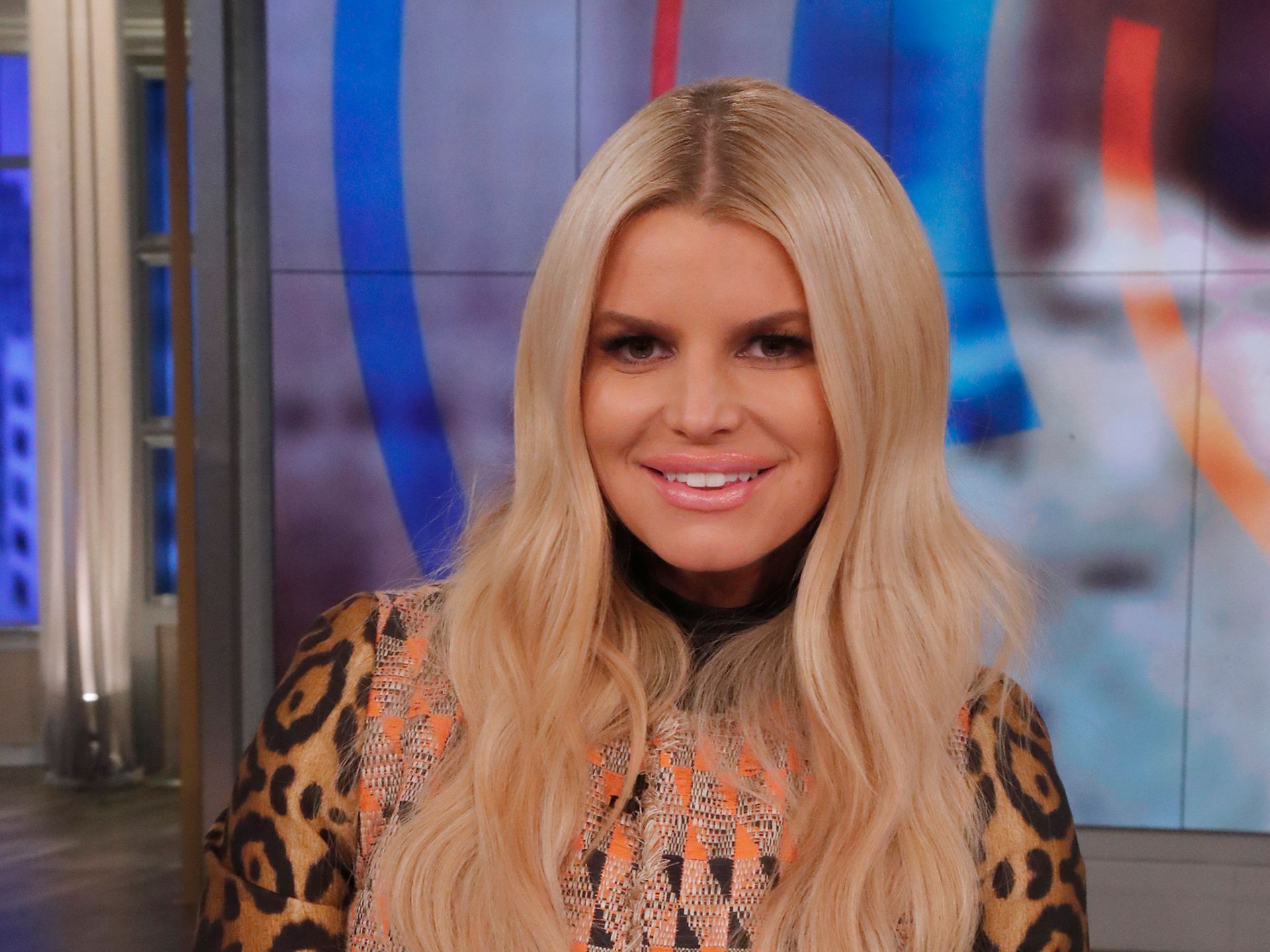 Jessica Simpson gets candid on alcoholism with 'unrecognizable' photo