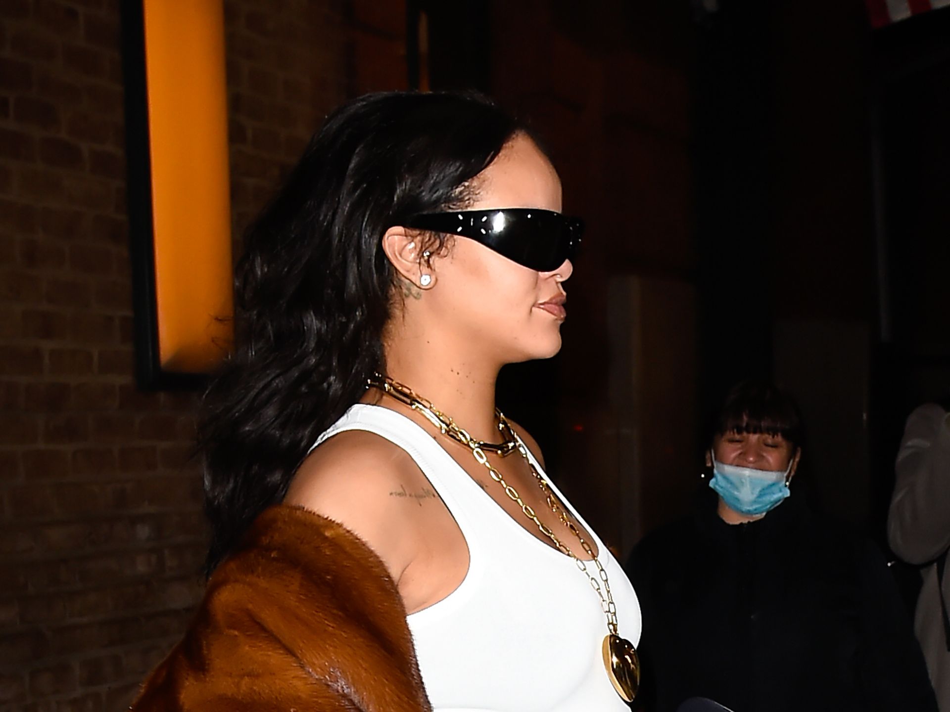 Rihanna Revealed Her Second Pregnancy in an Effortlessly Cool