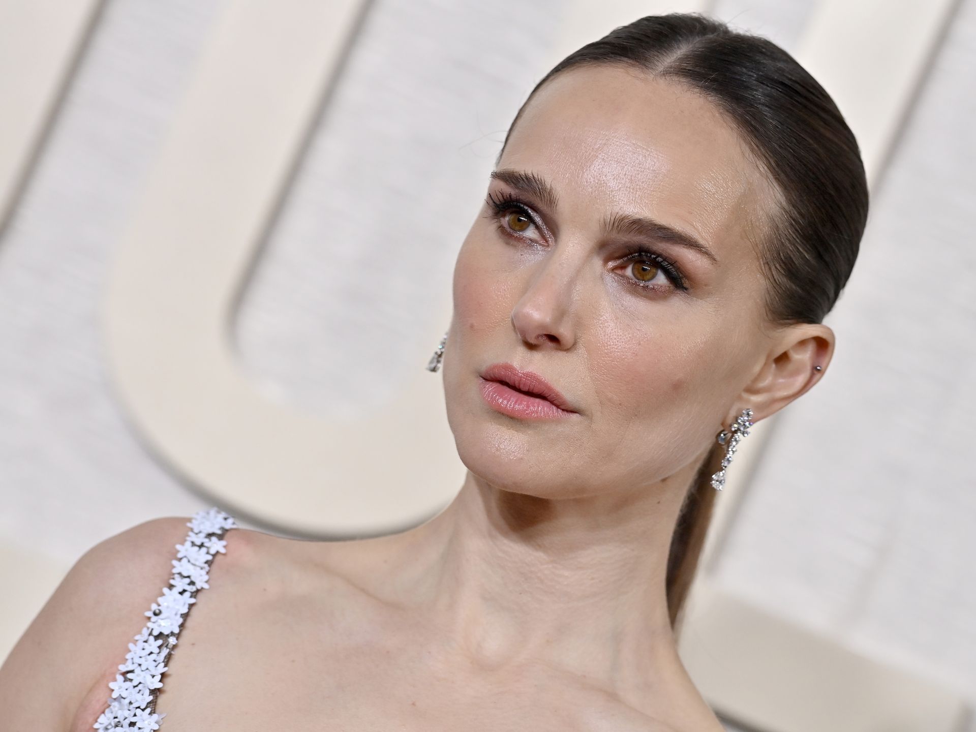 Natalie Portman is a vixen in slinky mini-dress | HELLO!