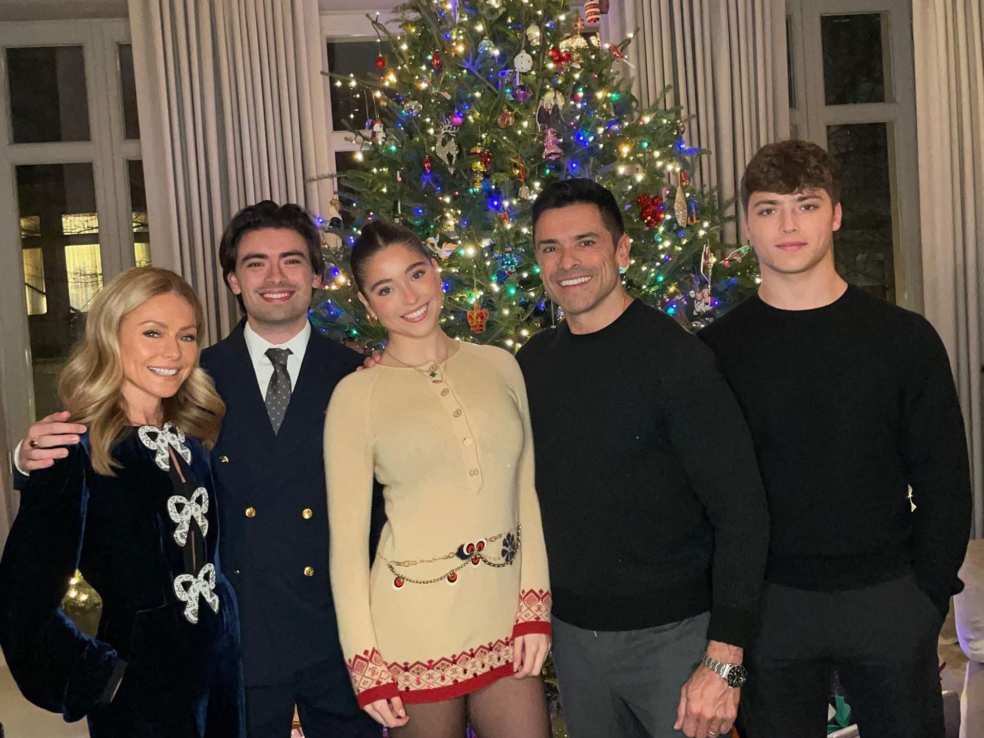 Kelly Ripa reveals how her life with Mark Consuelos and 3 kids could've  been vastly different | HELLO!