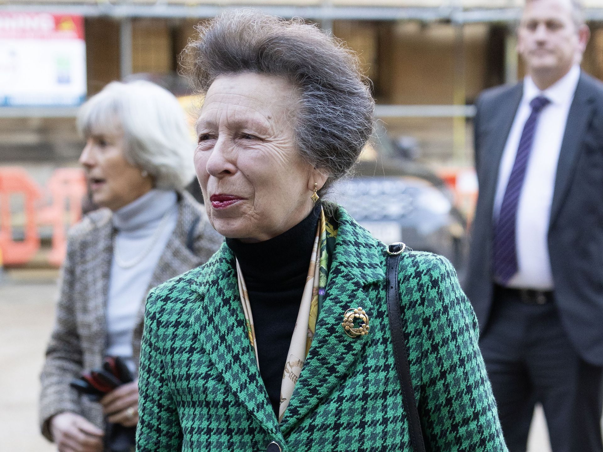 Princess Anne is gorgeous in green as she undertakes first