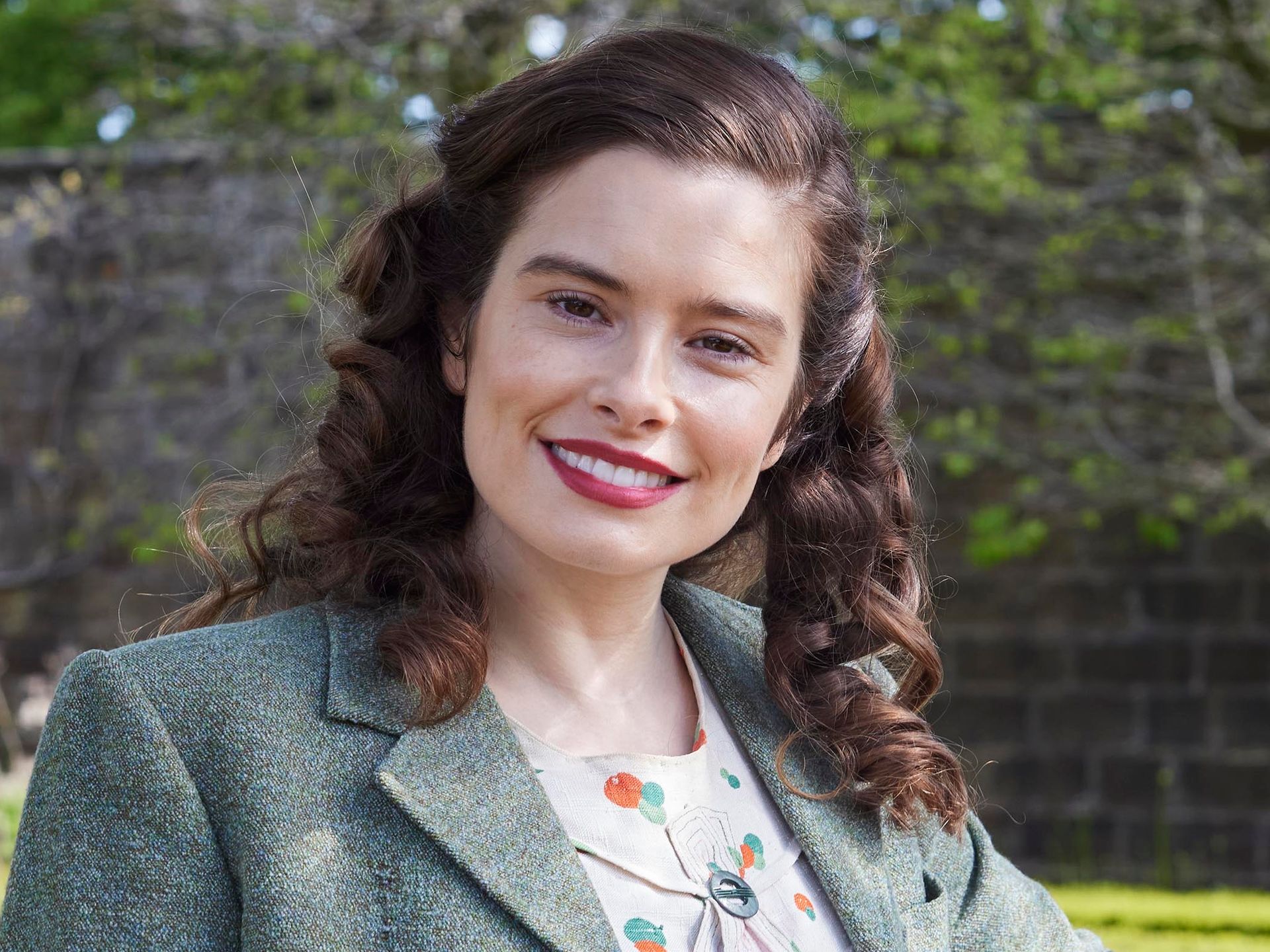 All Creatures Great and Small season 5 set picture reveals sweet update for  Rachel Shenton's Helen | HELLO!