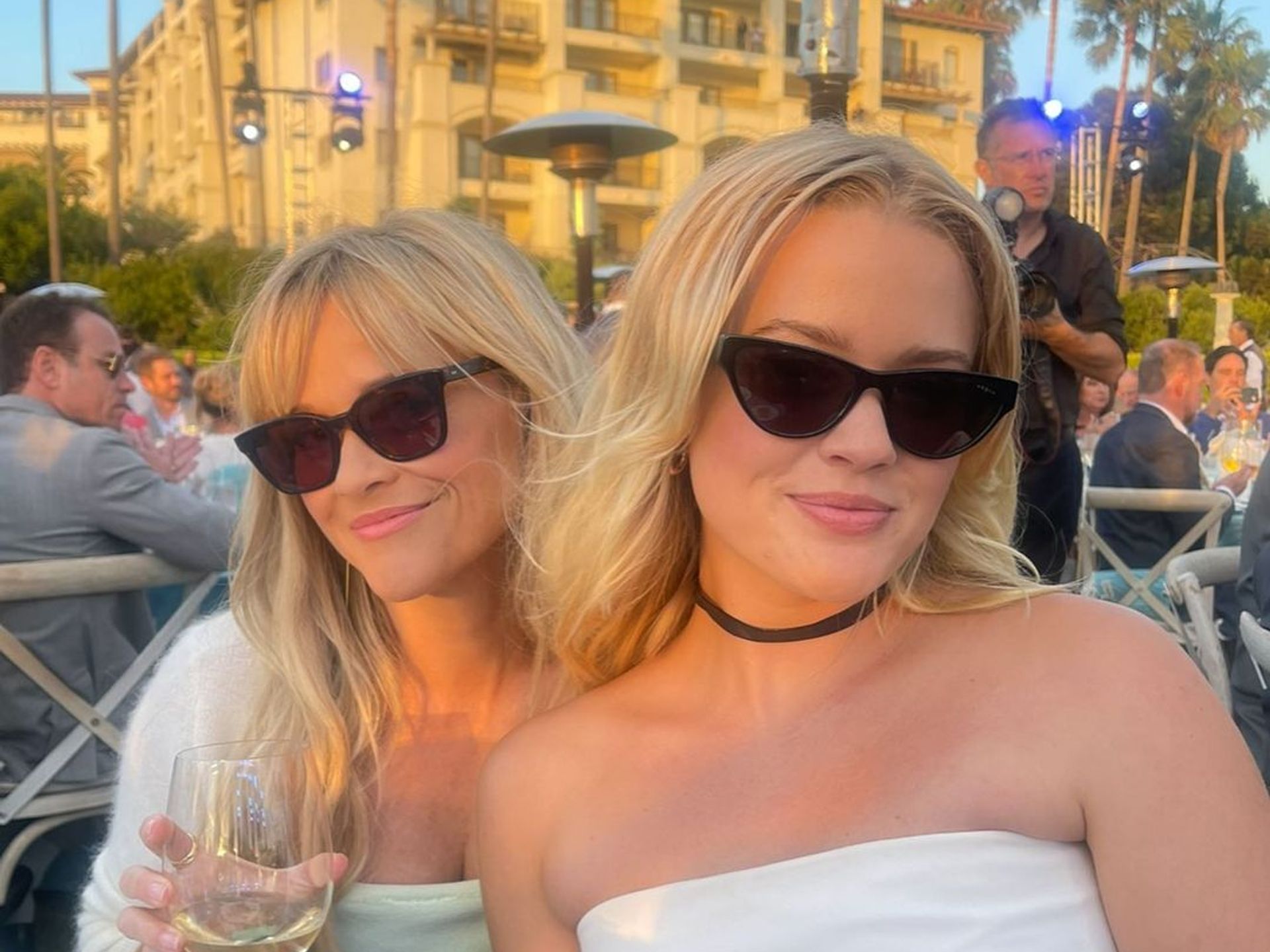 Reese Witherspoon, Ava Philippe look just like sisters in mother-daughter  date | HELLO!