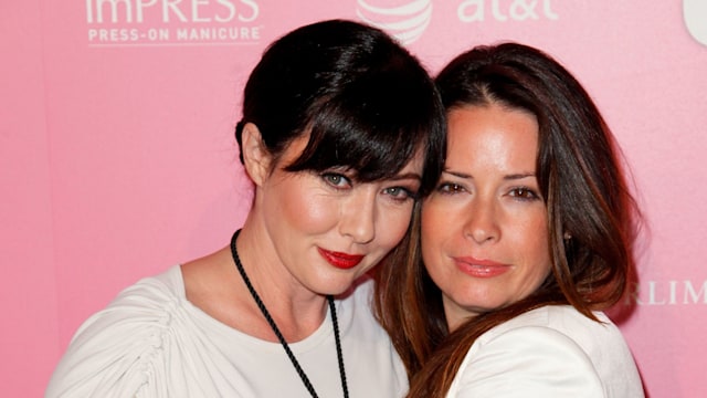 Shannen Doherty (L) and Holly Marie Combs attend the Us Weekly Hot Hollywood Style Event at Greystone Manor Supperclub on April 18, 2012 in West Hollywood, California