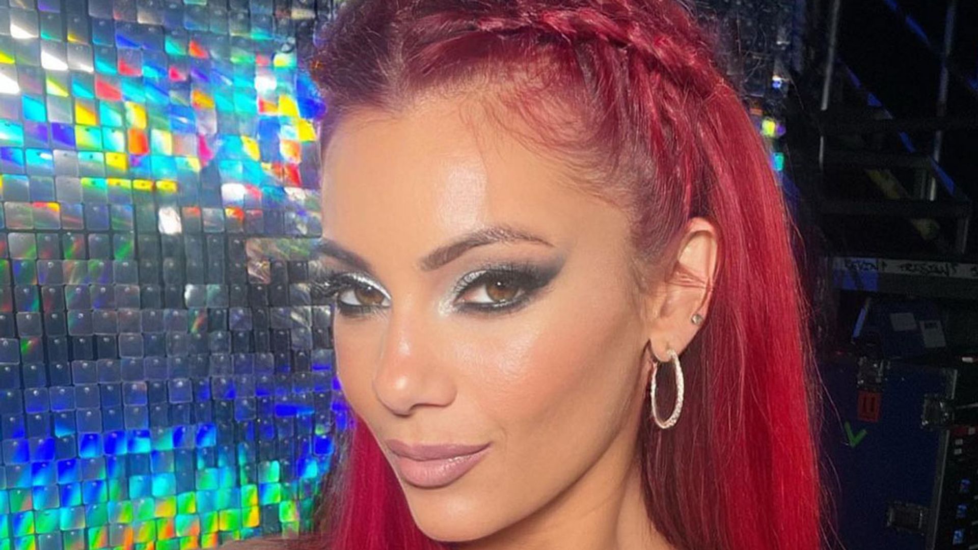 Dianne Buswell sizzles in dramatic flared trousers and fans are obsessed