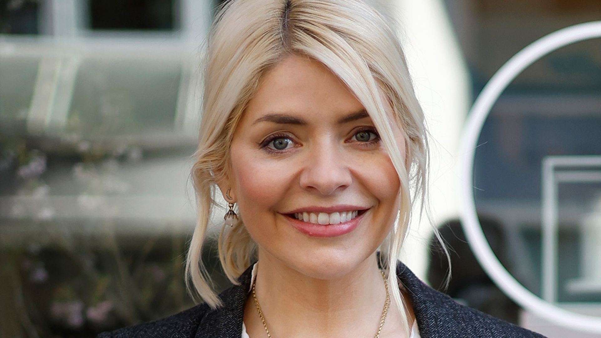 holly willoughby wearing suit