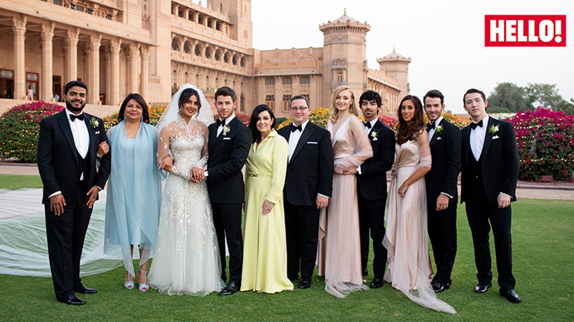 Sophie Turner wore so many stunning lehengas at Nick Jonas, Priyanka  Chopra's wedding. See pics