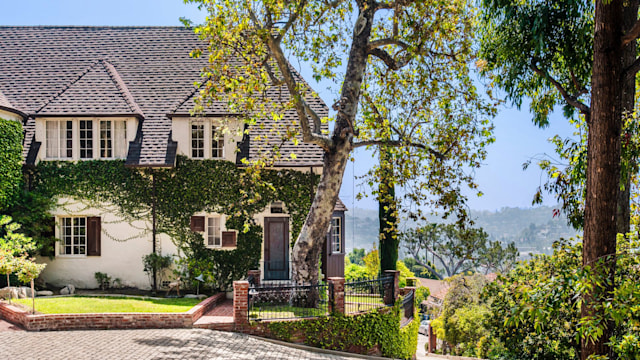 Photo of the exterior of Walt Disney's former home in Los Feliz, Los Angeles, where he lived from 1932 to 1950.