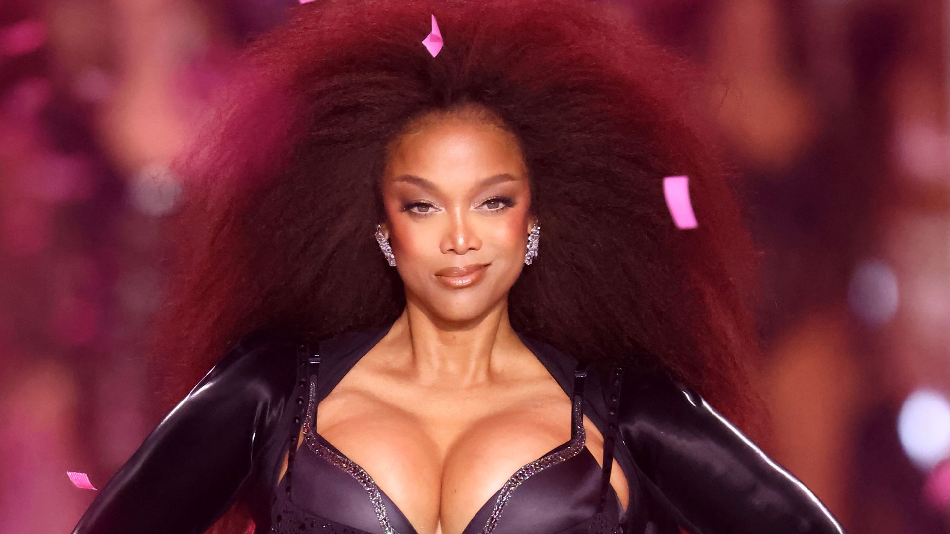 Tyra Banks is unrecognizable with low-key look worlds away from Top Model