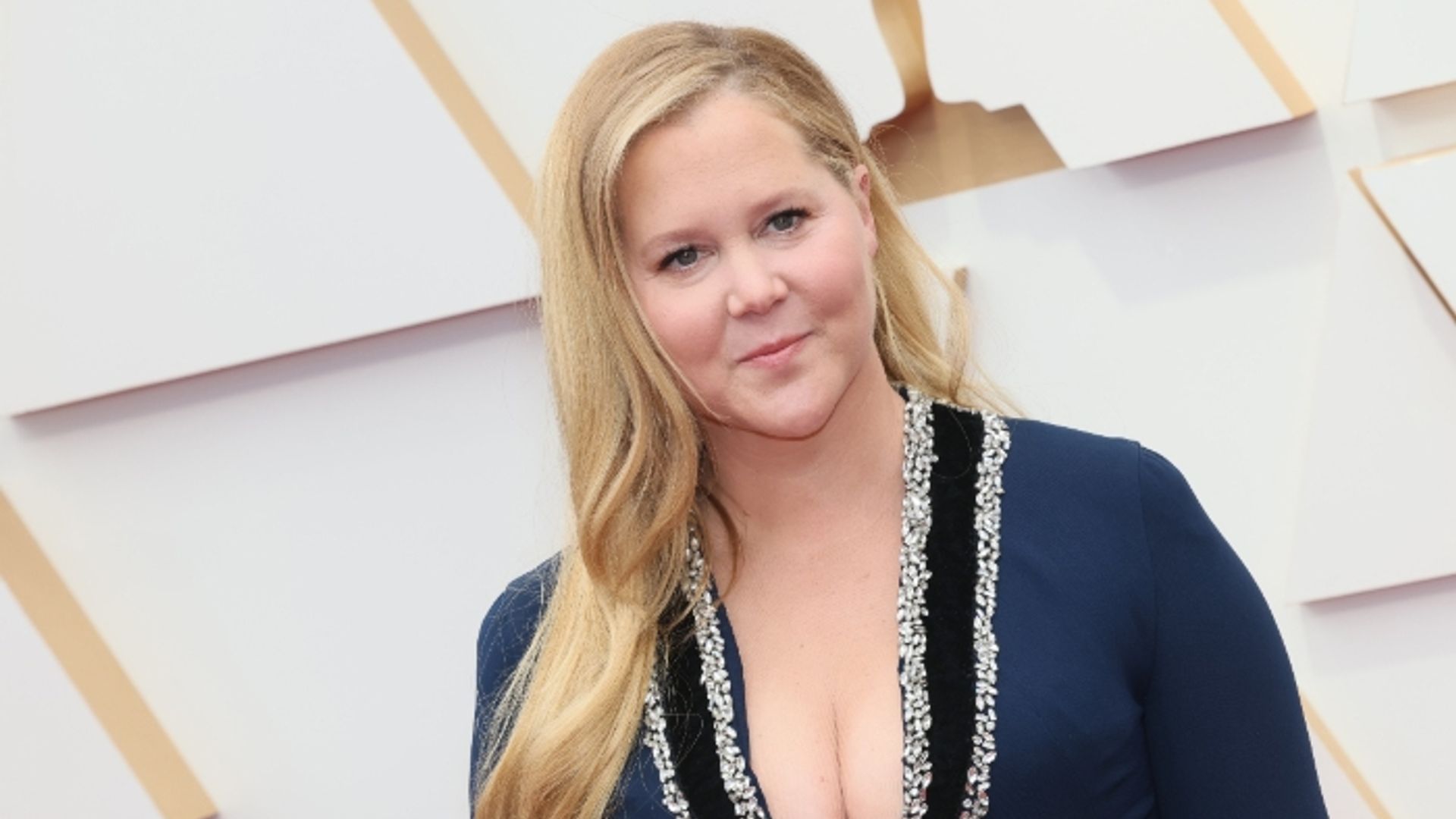 amy schumer smiling