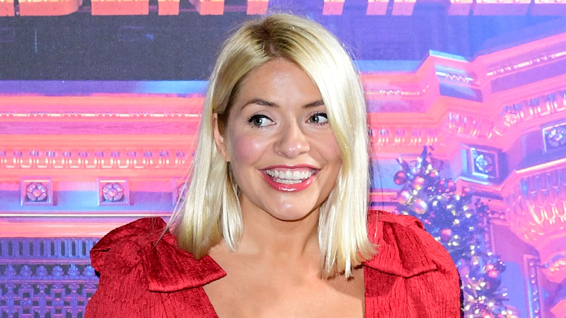 Holly Willoughby shares cosy Christmas photos inside £8m family home