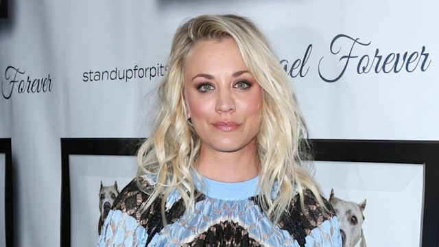 Kaley Cuoco stand up for pits event
