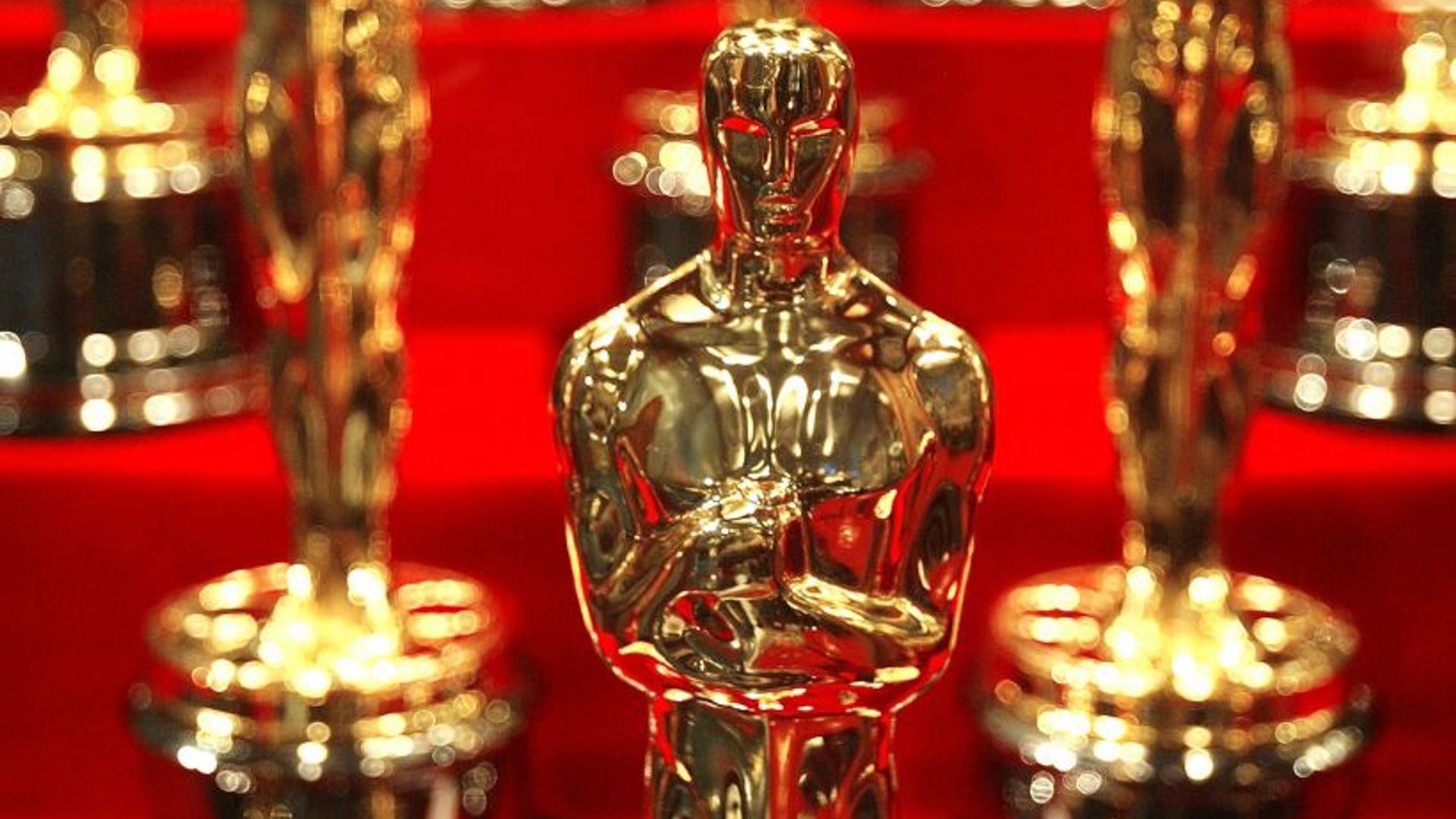 Oscars statues