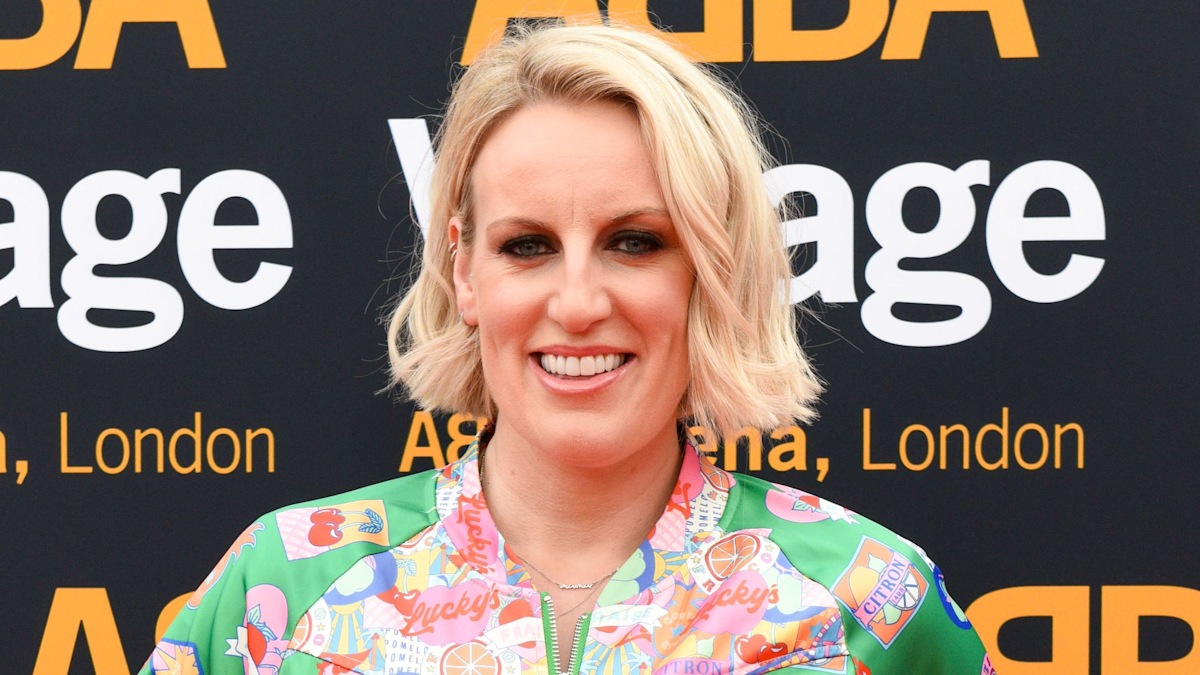 Steph McGovern sparks major pregnancy rumours with 'maybe baby' jumper ...