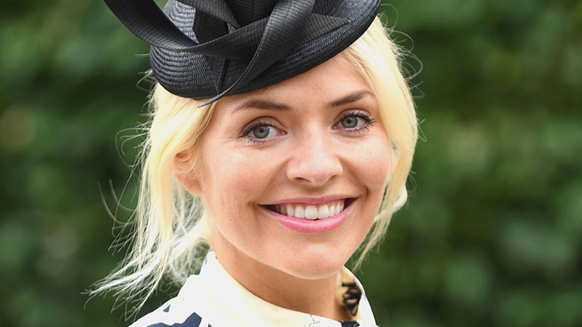 holly willoughby stylist