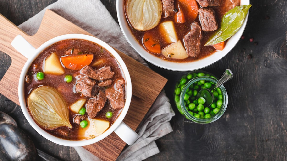 Moneysaving slow cooker recipes Jamie Oliver, Reese Witherspoon