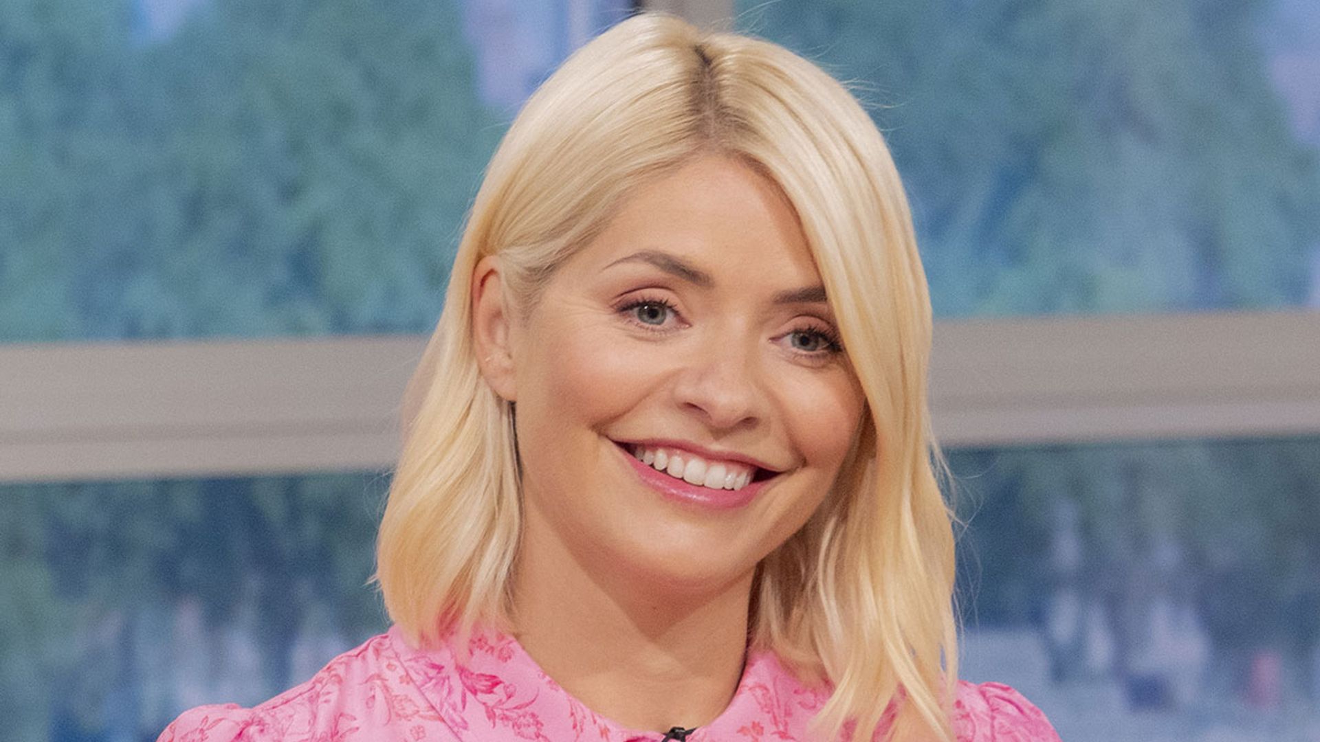 holly willoughby denim