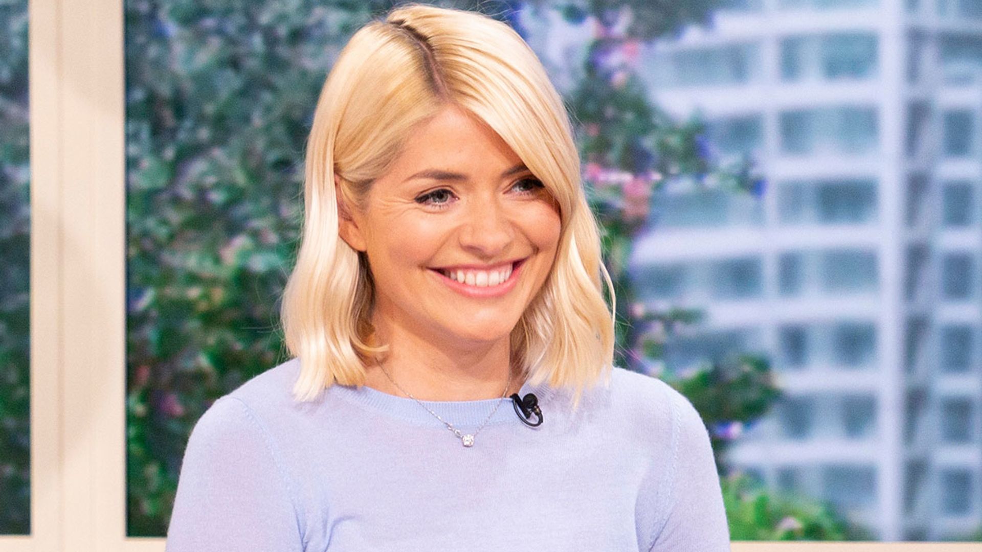 holly willoughby blue top this morning