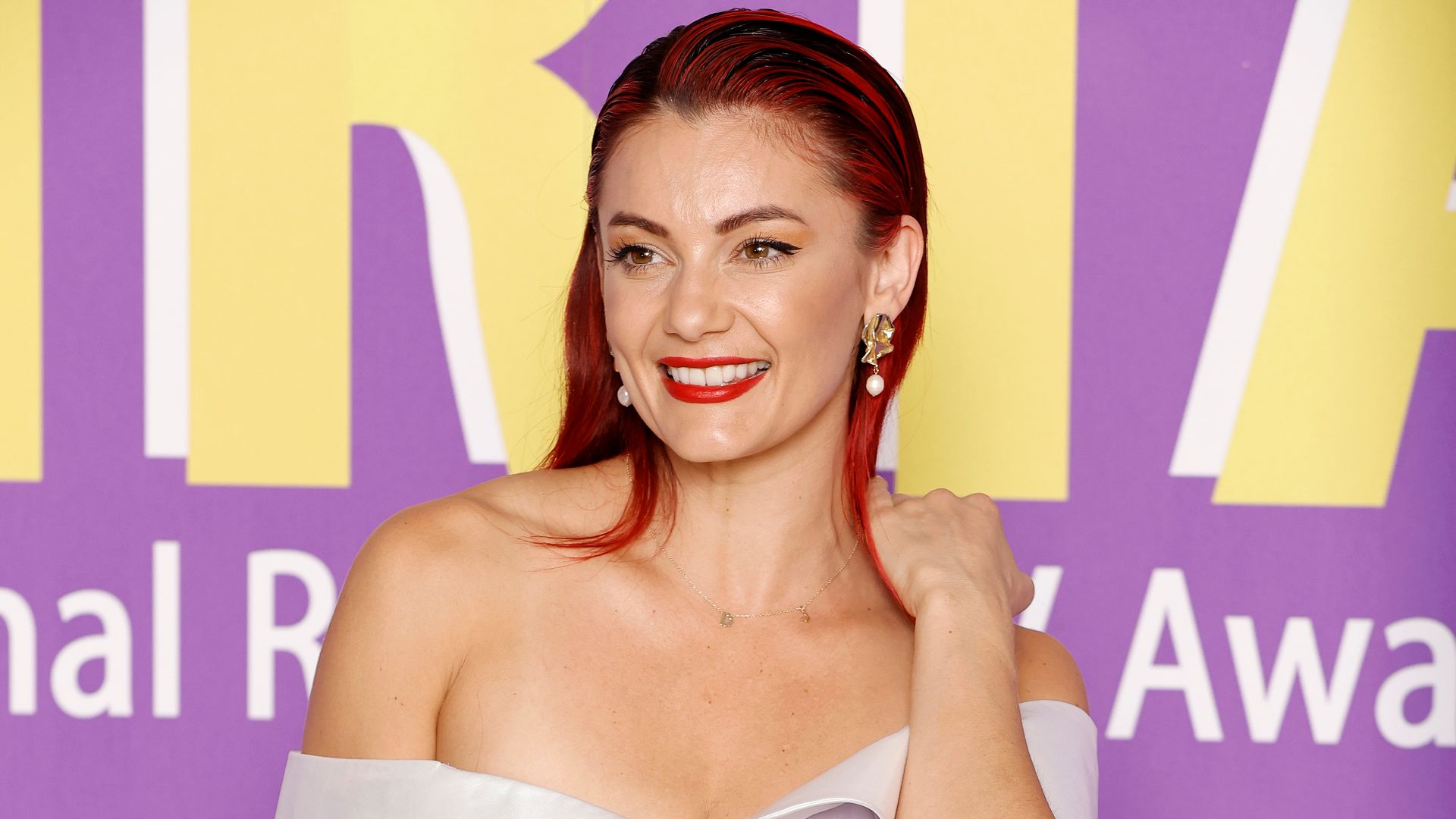 Dianne Buswell looks so different with incredible vintage hair transformation