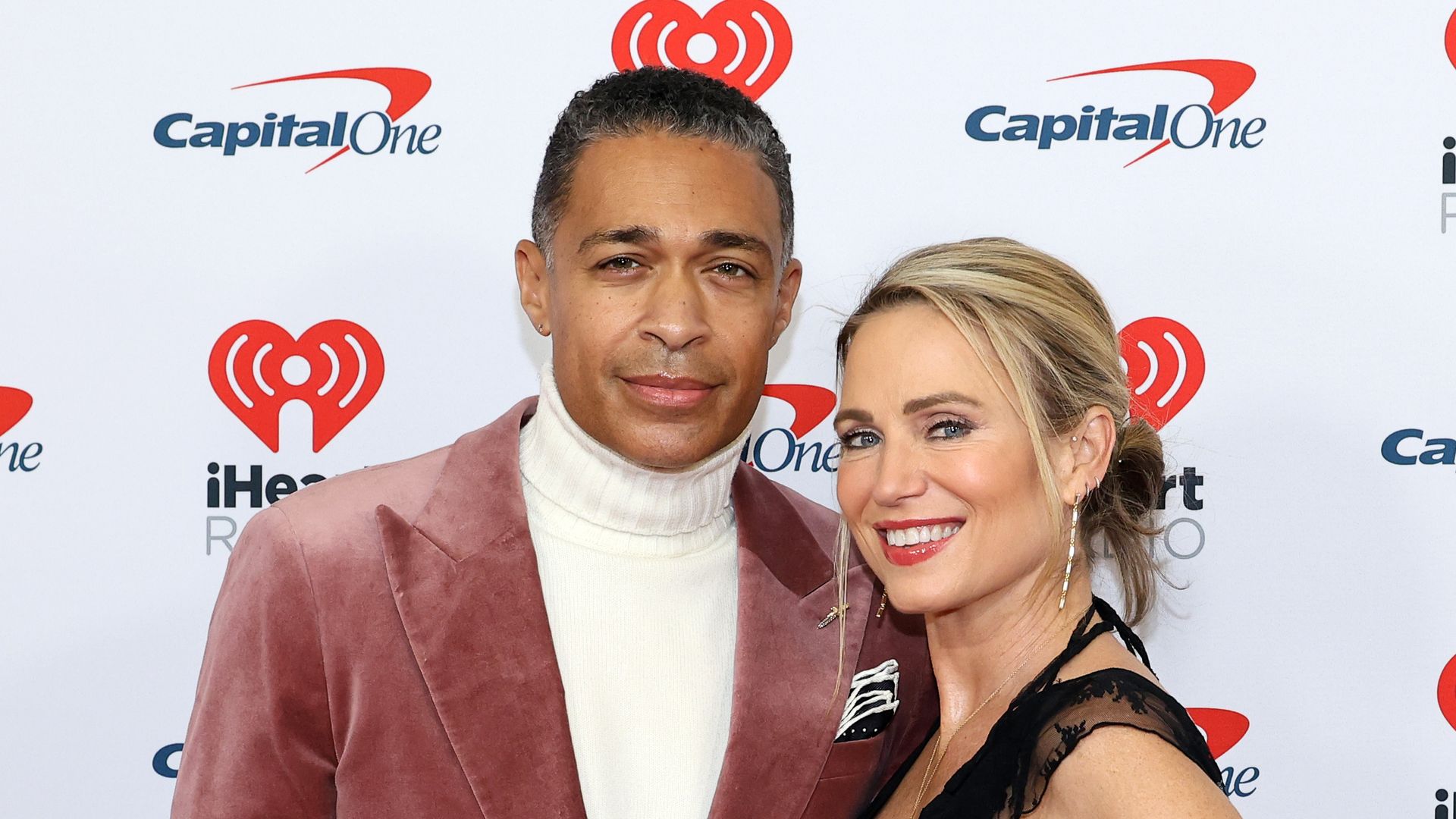 Amy Robach, T.J. Holmes talk proposals after family holidays