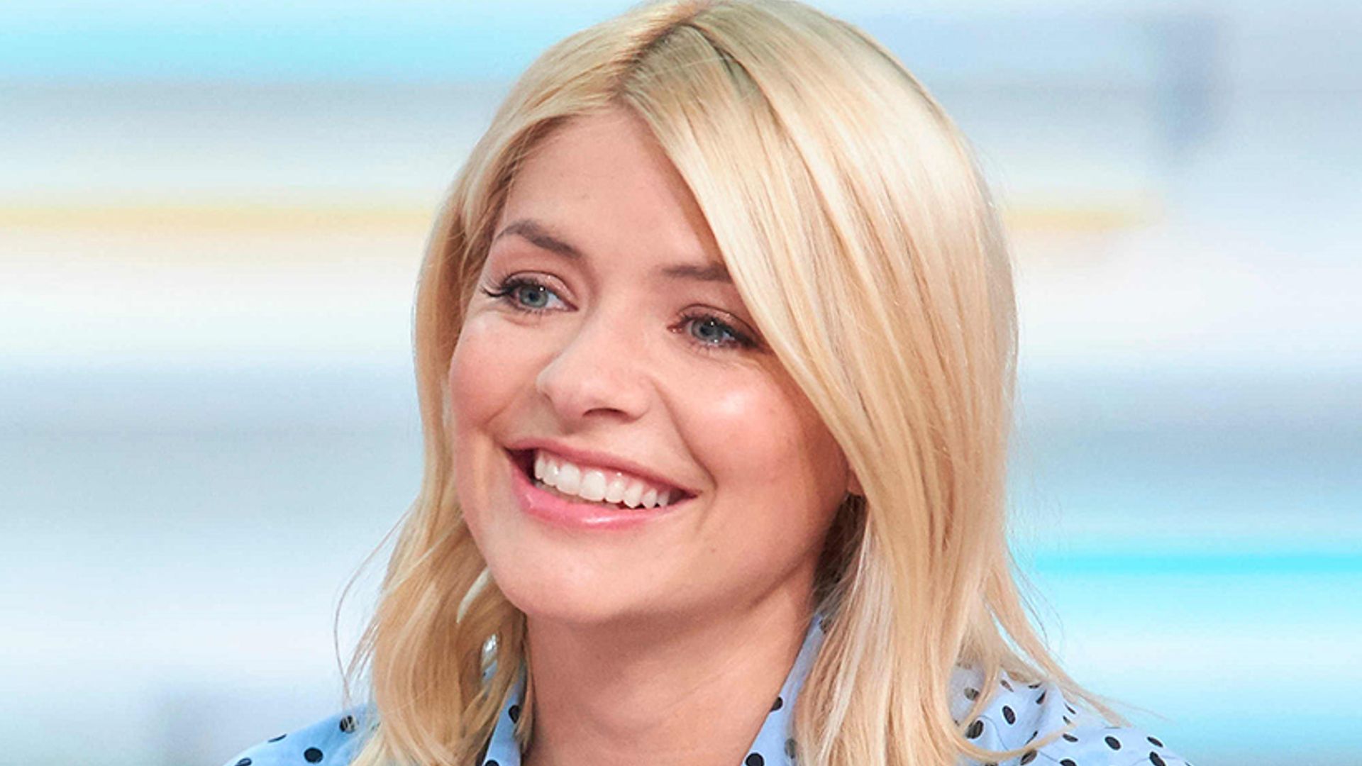 holly willoughby pastel