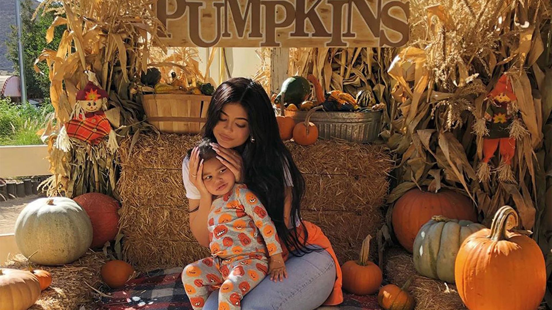 kylie jenner halloween pumpkin patch