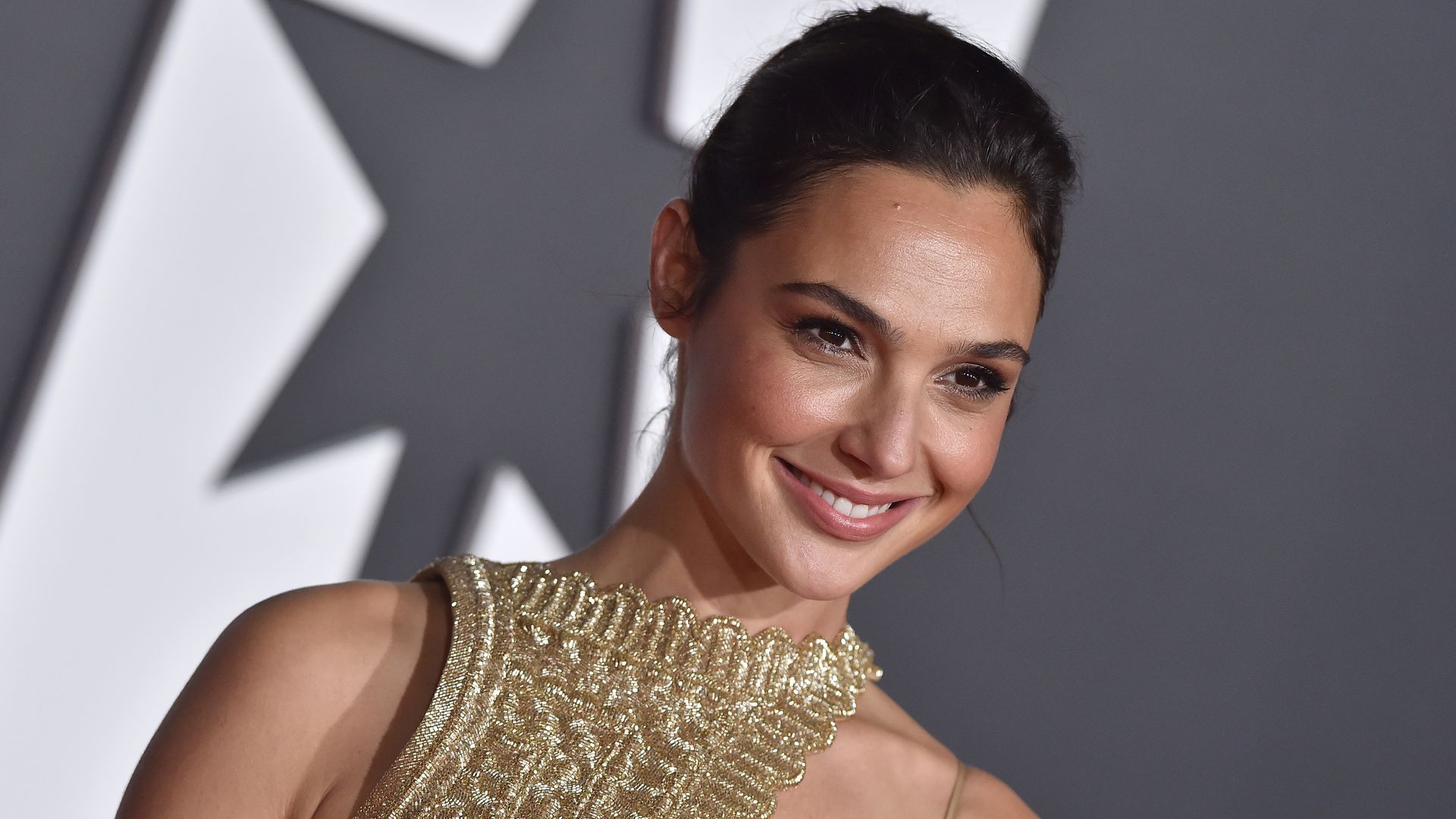 Gal Gadot stuns in pinstripe outfit that will make your head spin
