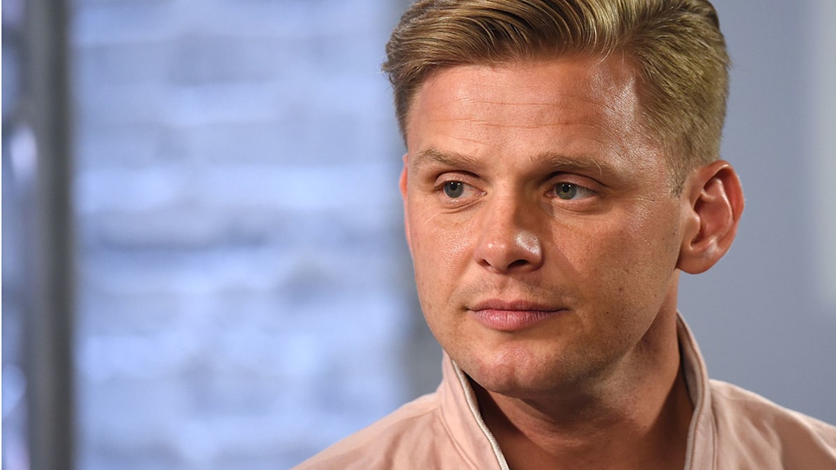 Jeff Brazier shares cryptic post following split from wife Kate Dwyer  before taking a dip with sons