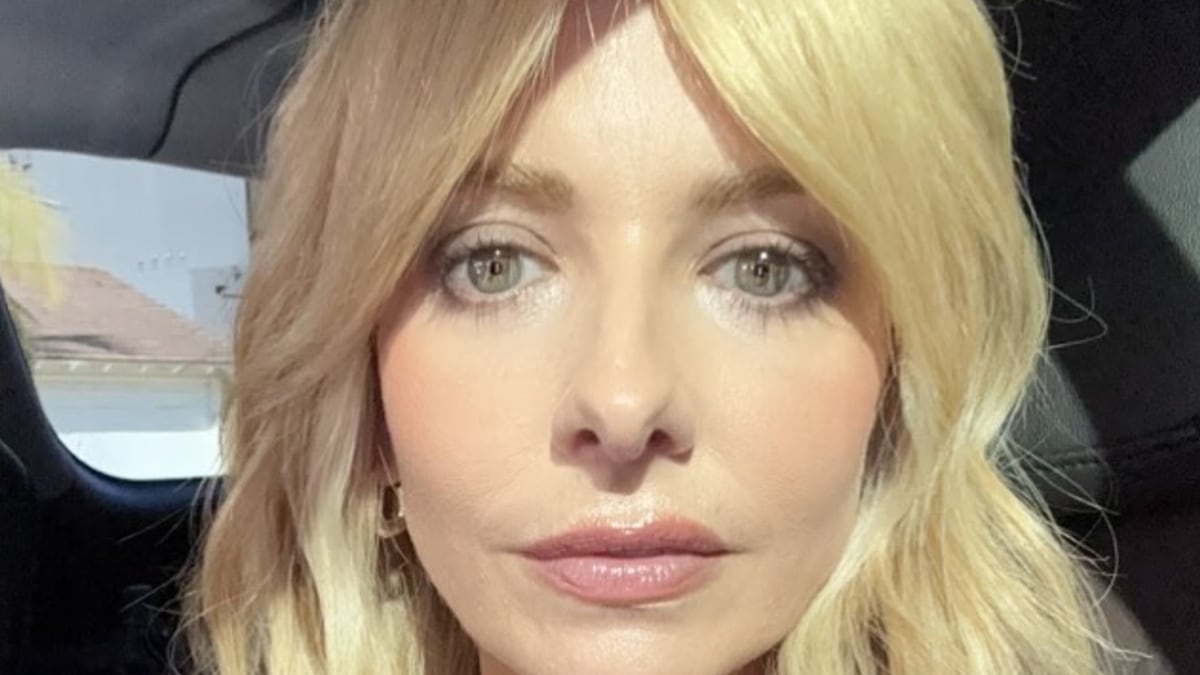 Sarah Michelle Gellar's fresh faced new photos have fans saying the same thing