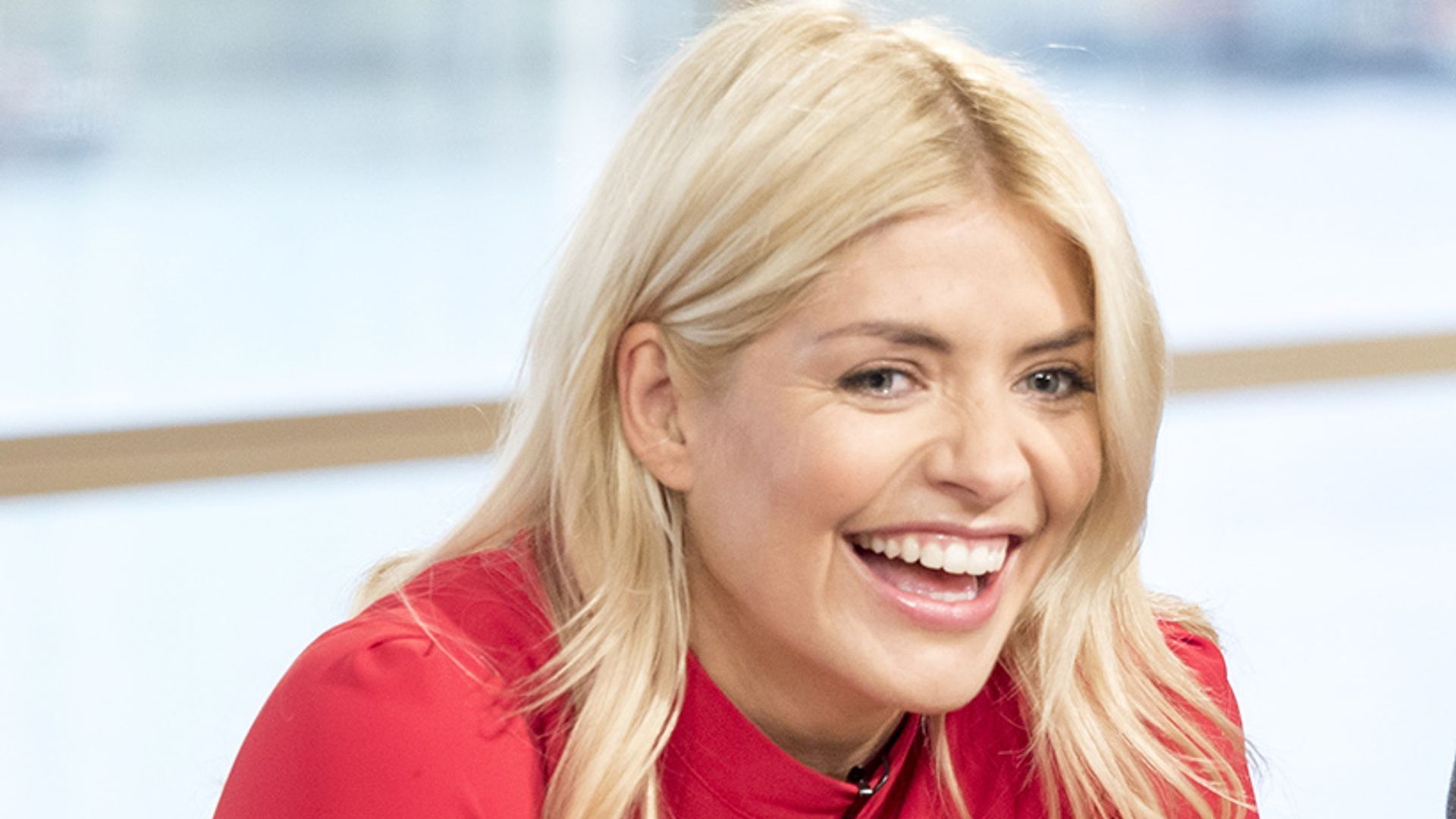holly willoughby wears temperley coat this morning