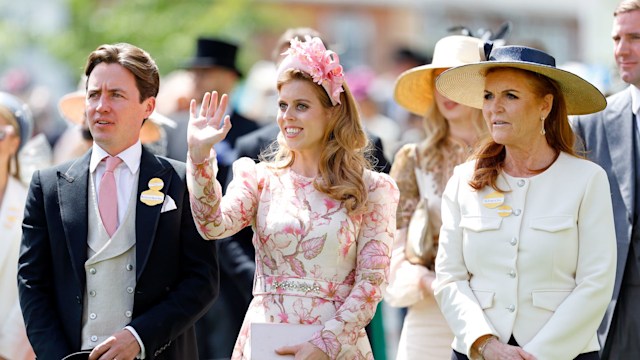 Edoardo Mapelli Mozzi, Princess Beatrice and Sarah Ferguson, Duchess of York